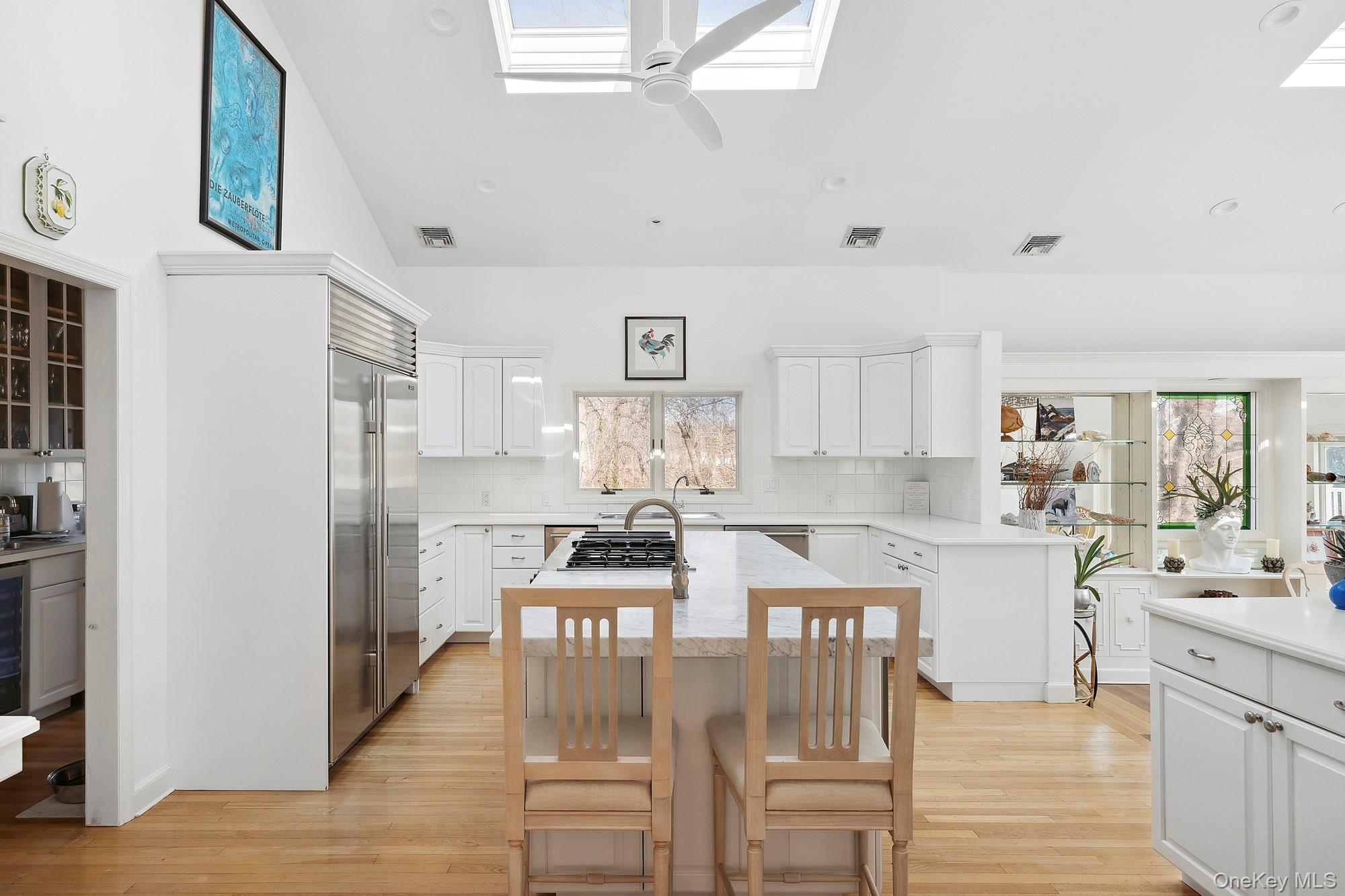 61 Factory Pond Road, Locust Valley, NY 11560