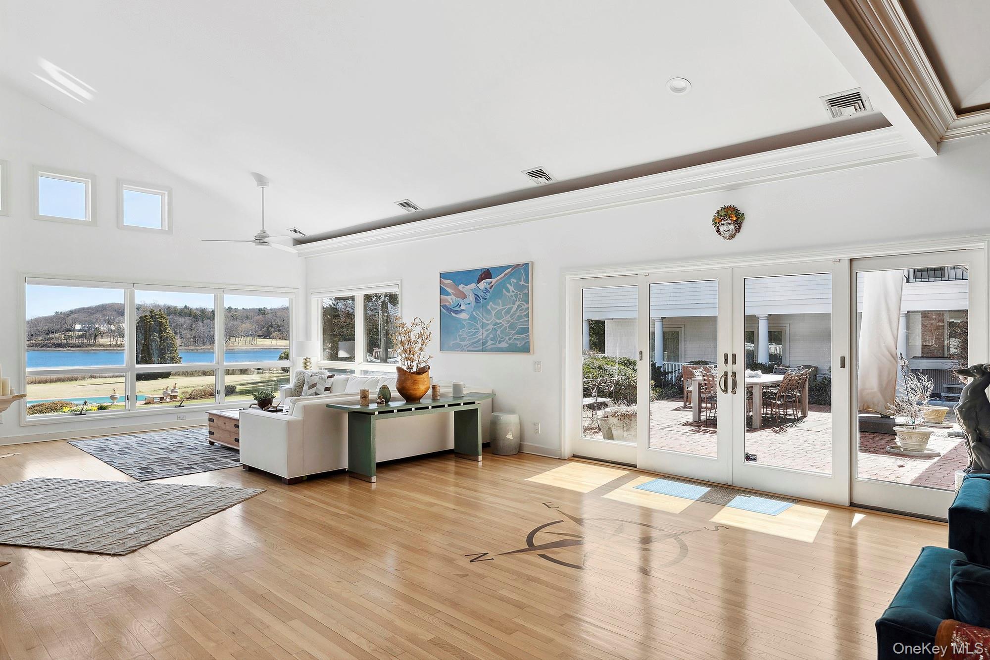 61 Factory Pond Road, Locust Valley, NY 11560