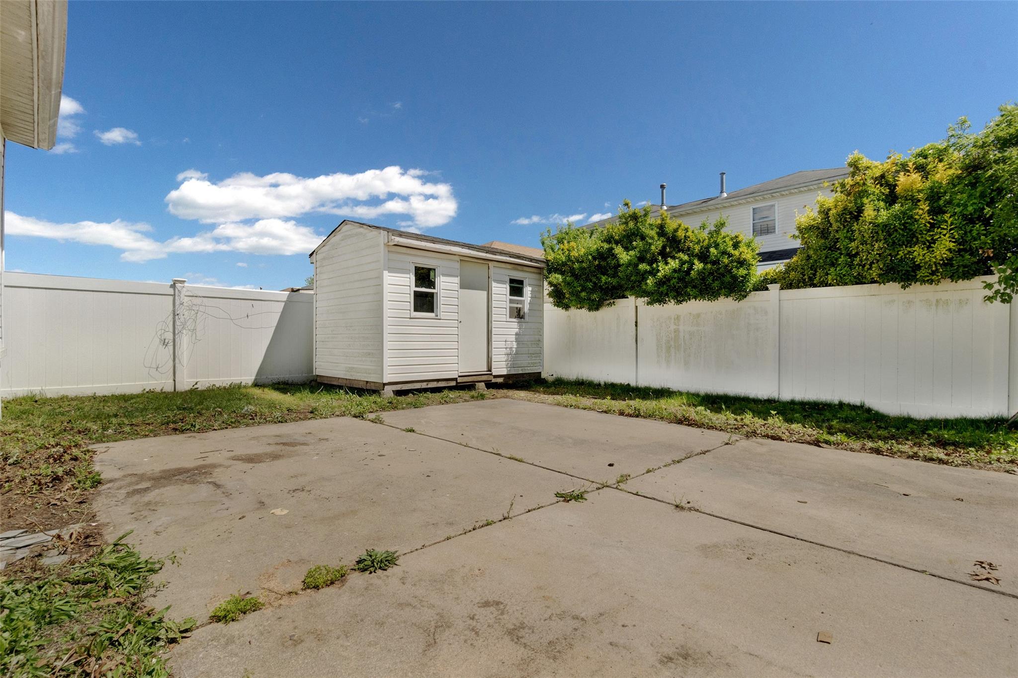 6235 Burchell Road, Arverne, NY 11692