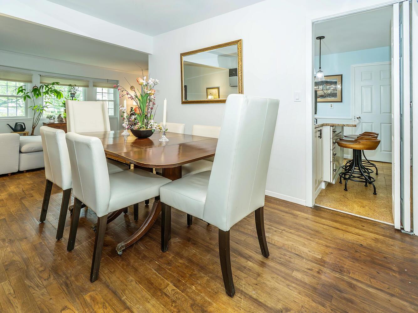 348 Littleworth Lane, Sea Cliff, NY 11579