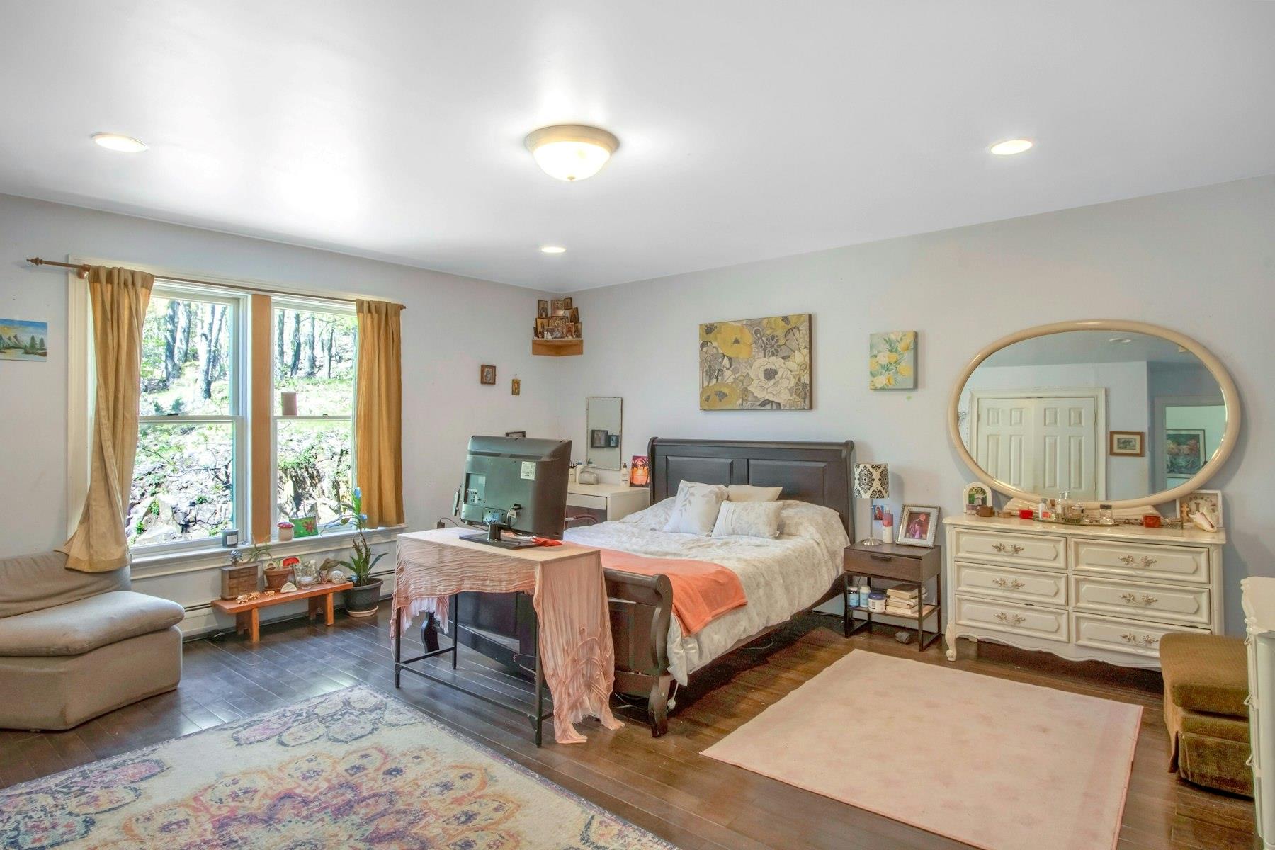 405 Christian Herald Road, Valley Cottage, NY 10989