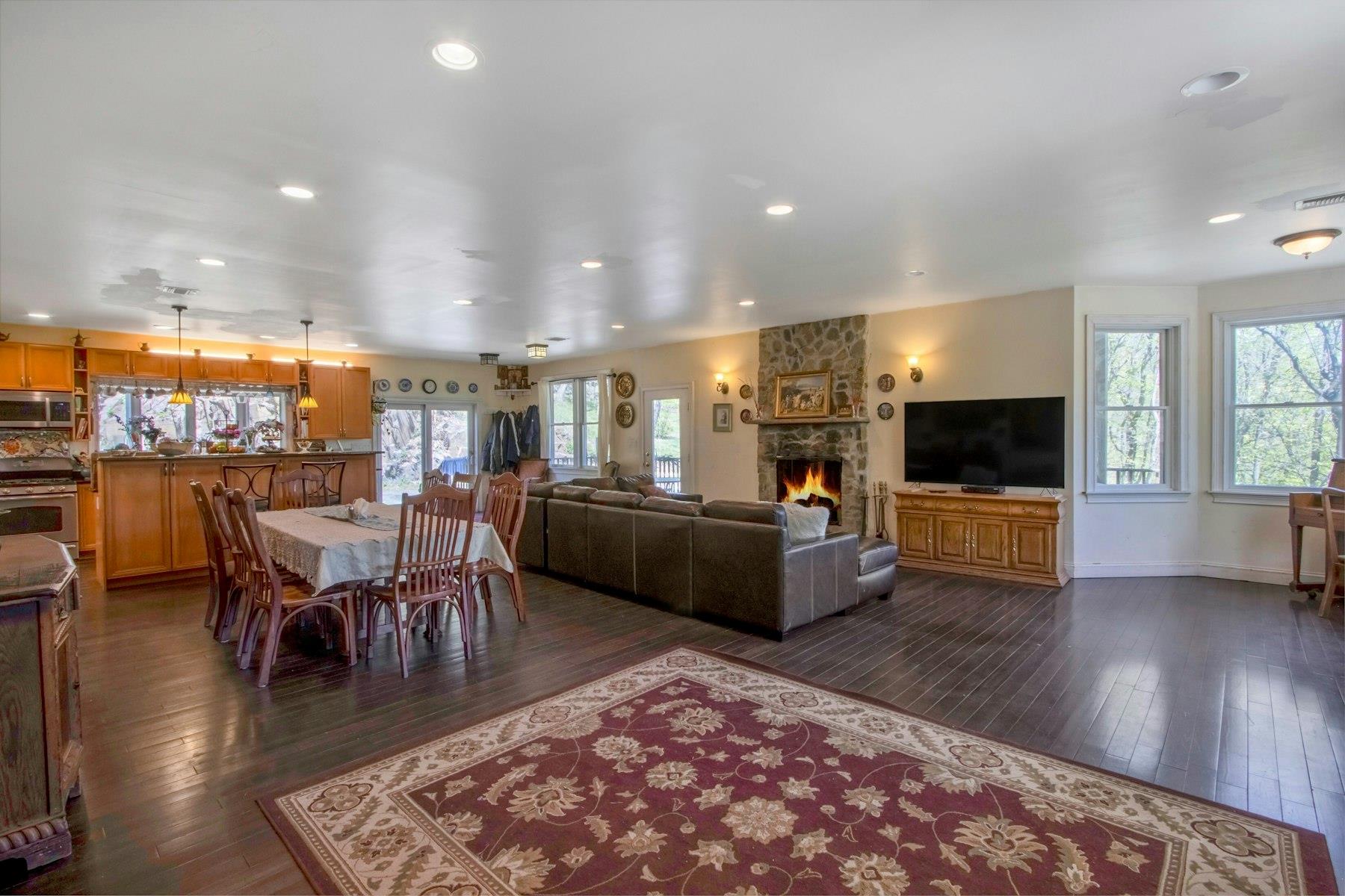 405 Christian Herald Road, Valley Cottage, NY 10989