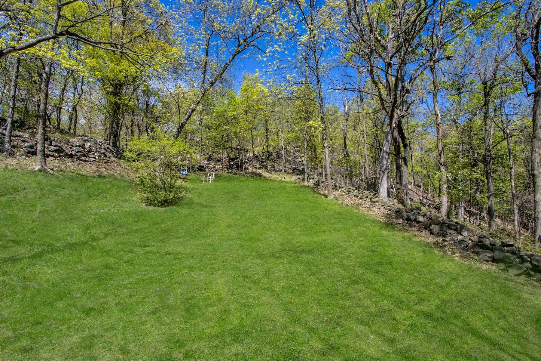 405 Christian Herald Road, Valley Cottage, NY 10989