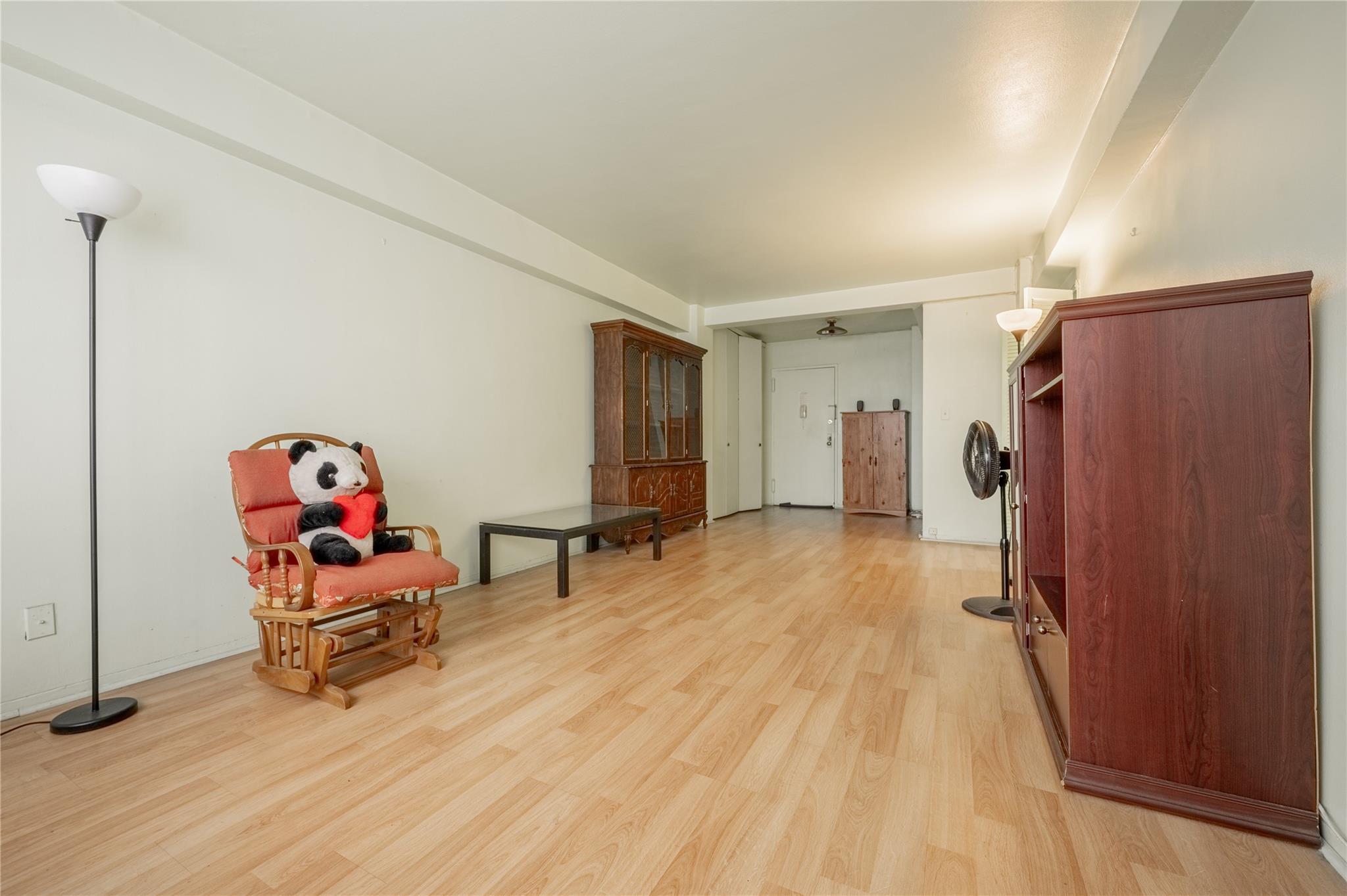 89-15 Parsons Boulevard # 8C, Jamaica, NY 11432