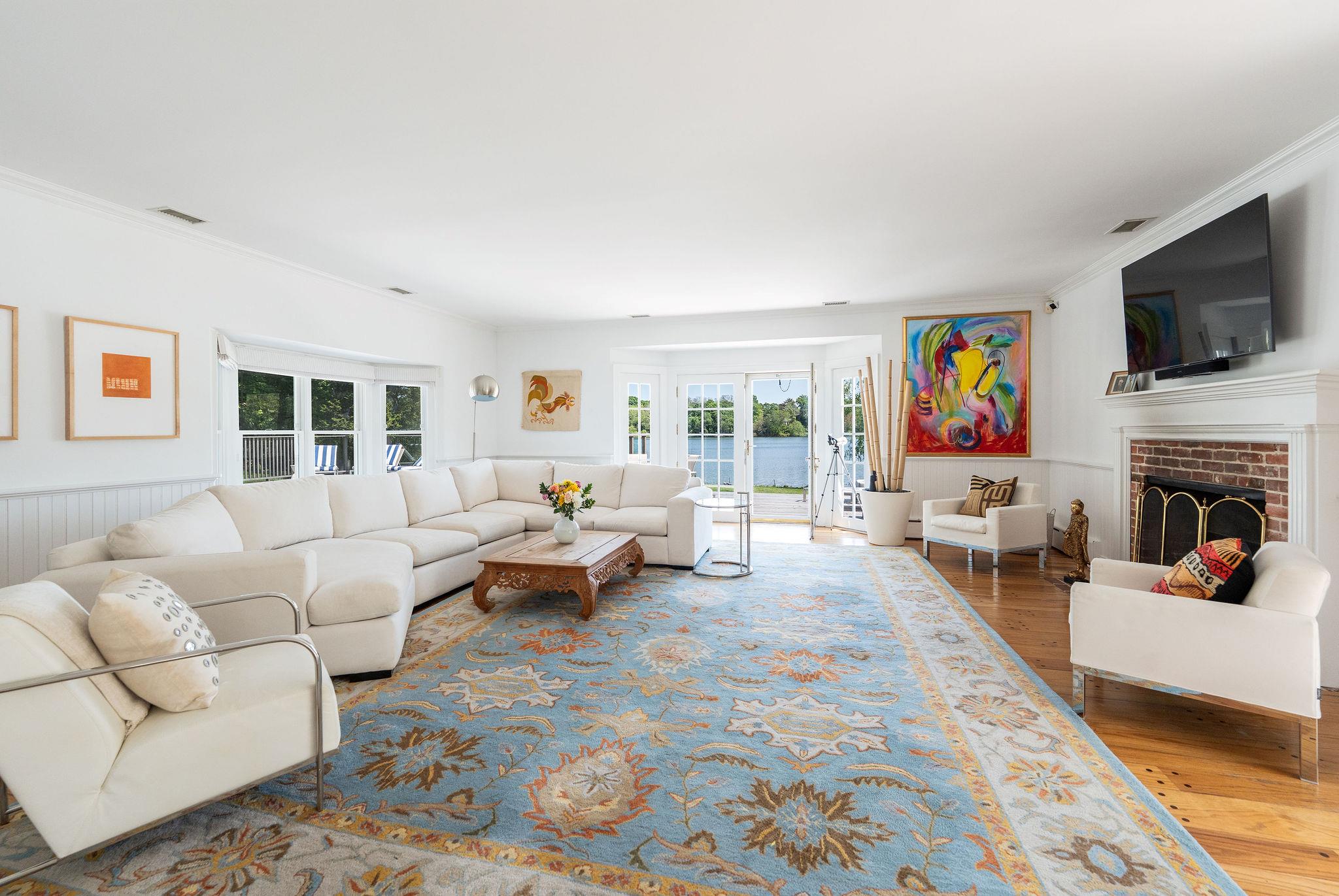 2455 New Suffolk Avenue, Mattituck, NY 11952