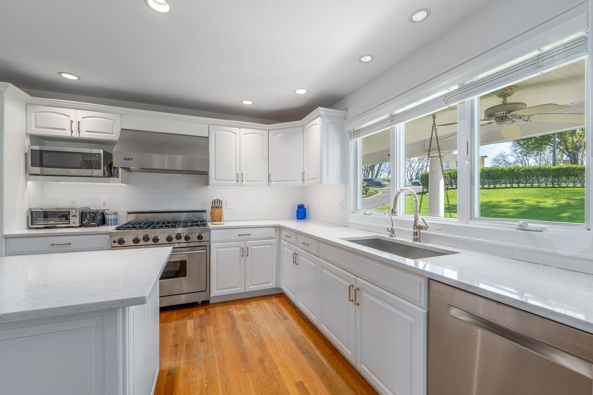 2455 New Suffolk Avenue, Mattituck, NY 11952