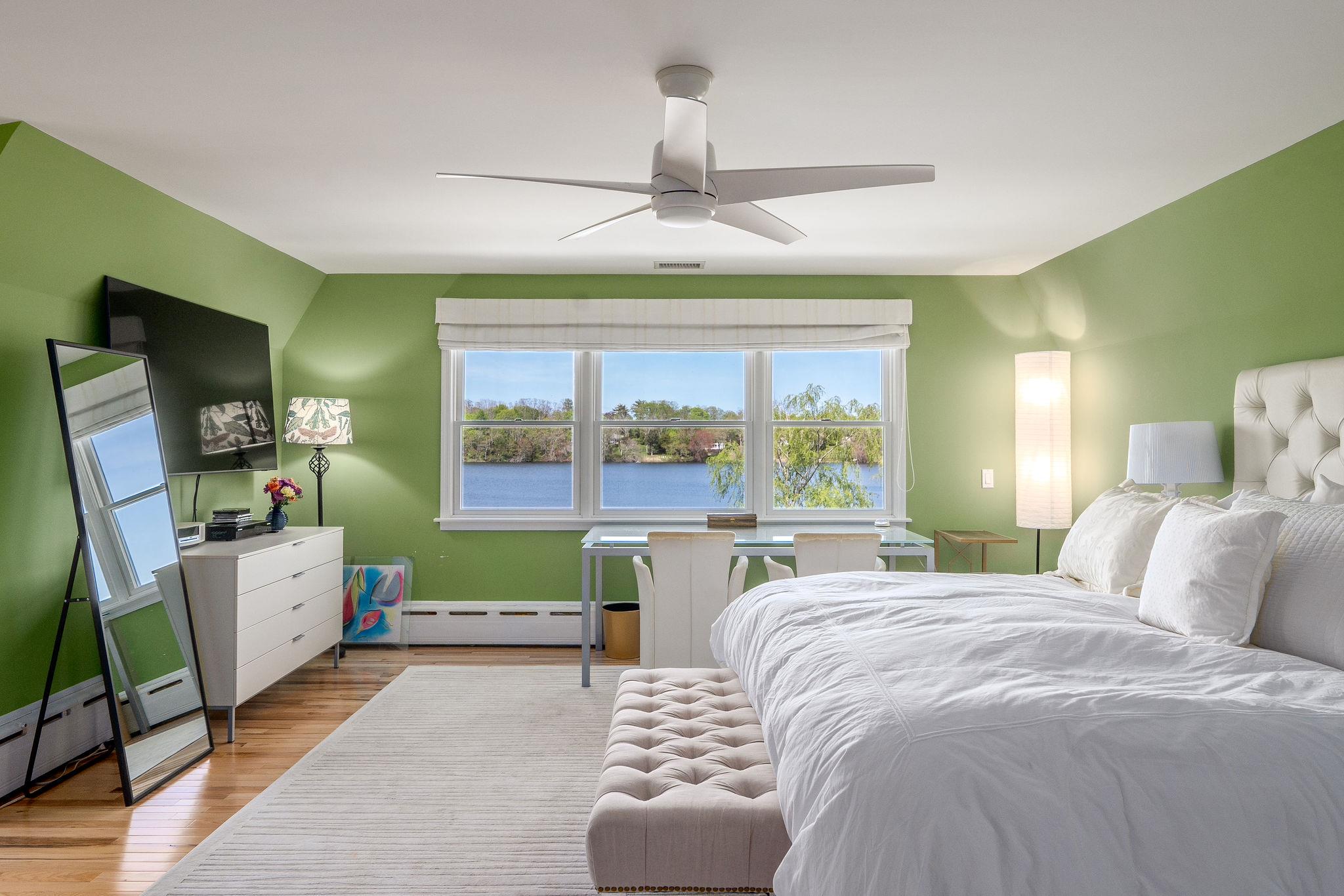 2455 New Suffolk Avenue, Mattituck, NY 11952