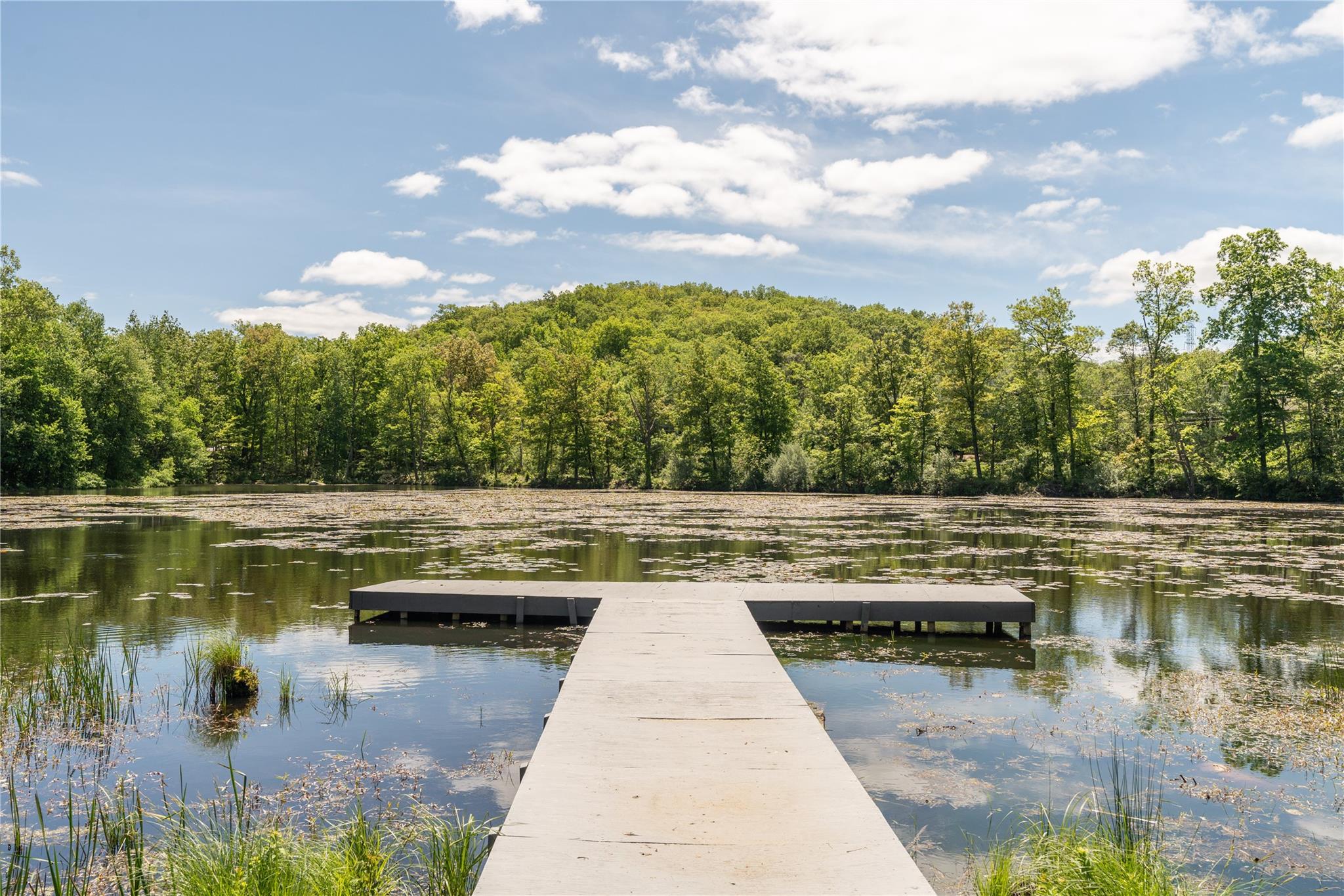 81 Eagle Valley Road, Sloatsburg, NY 10974