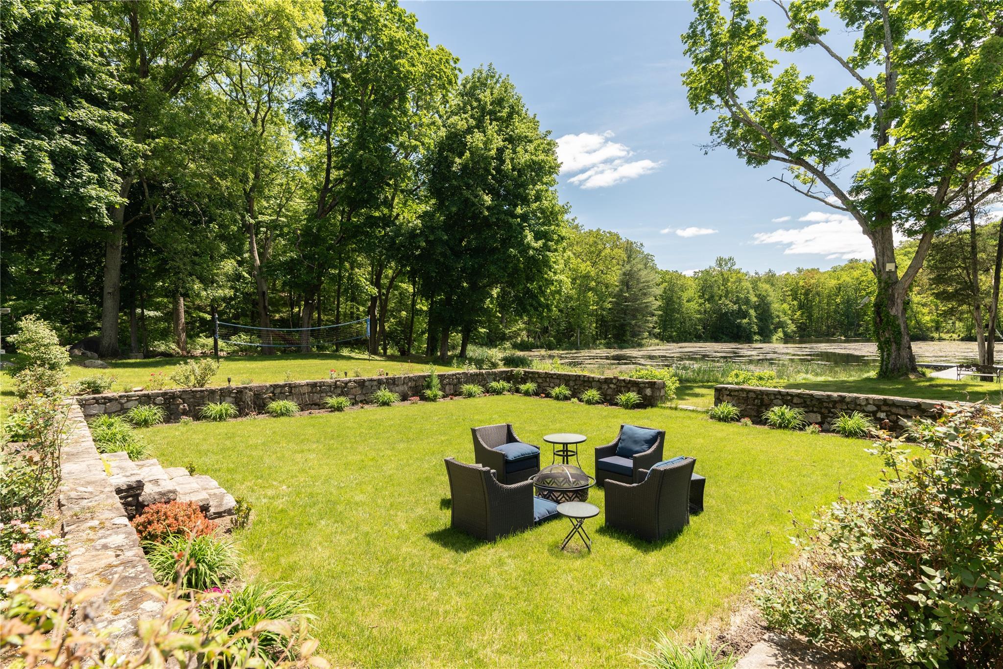 81 Eagle Valley Road, Sloatsburg, NY 10974