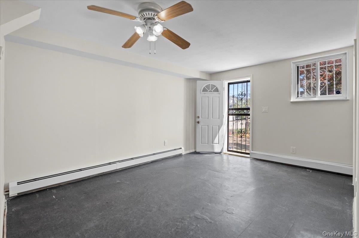 540 Throggs Neck Expressway, Bronx, NY 10465