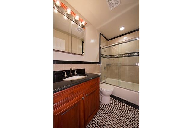 4 Dunstan Place # 404B, Coram, NY 11727