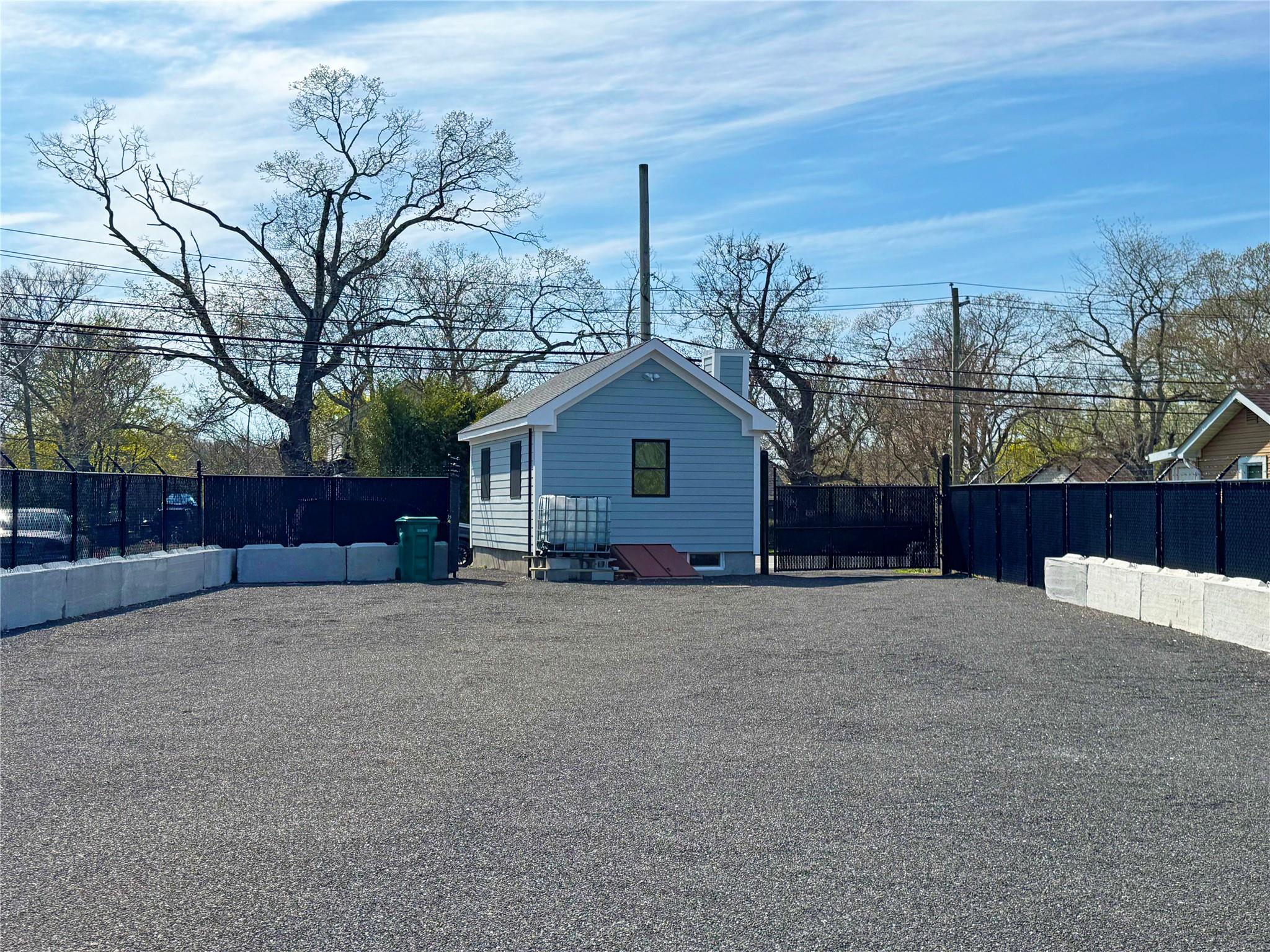 48 Old Quogue Road, Riverhead, NY 11901