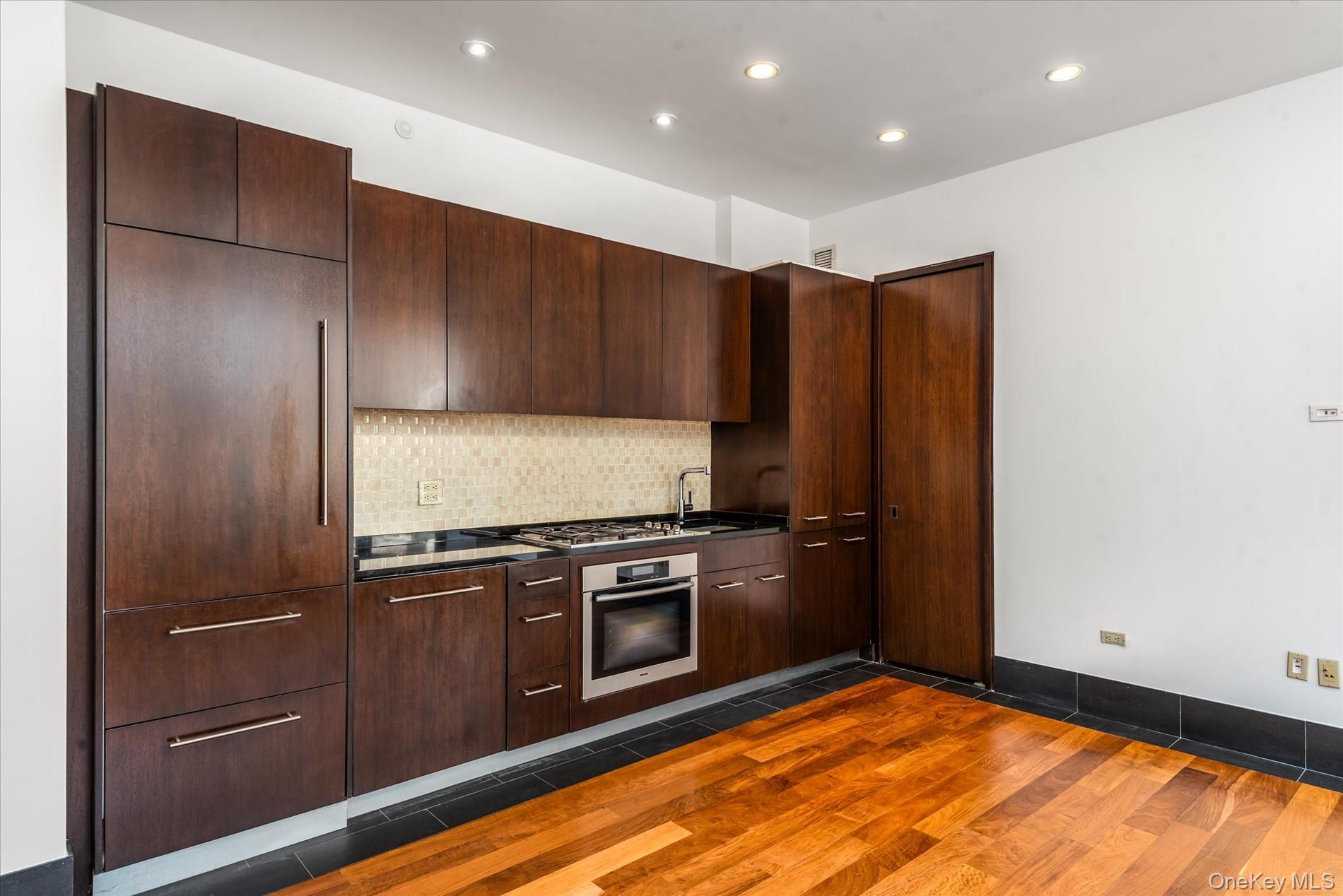 40 Broad Street # 28H, New York (Manhattan), NY 10004