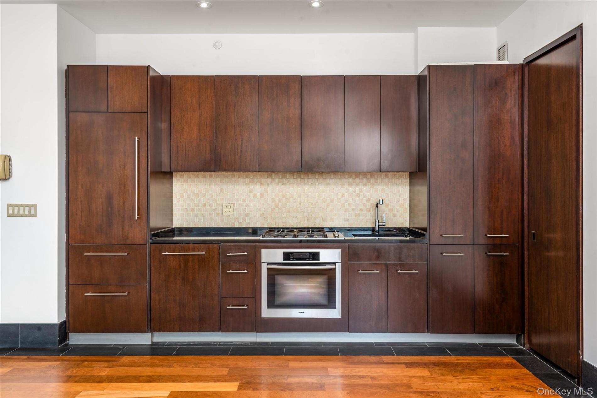 40 Broad Street # 28H, New York (Manhattan), NY 10004