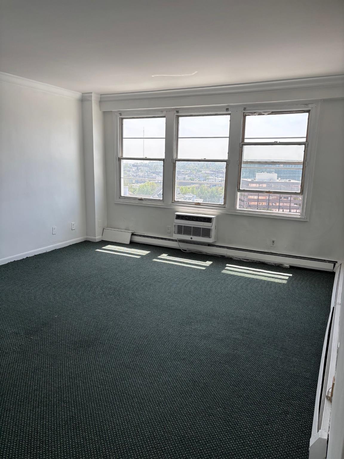 30 Glenbrook Road # 10C, Call Listing Agent, NY 06902