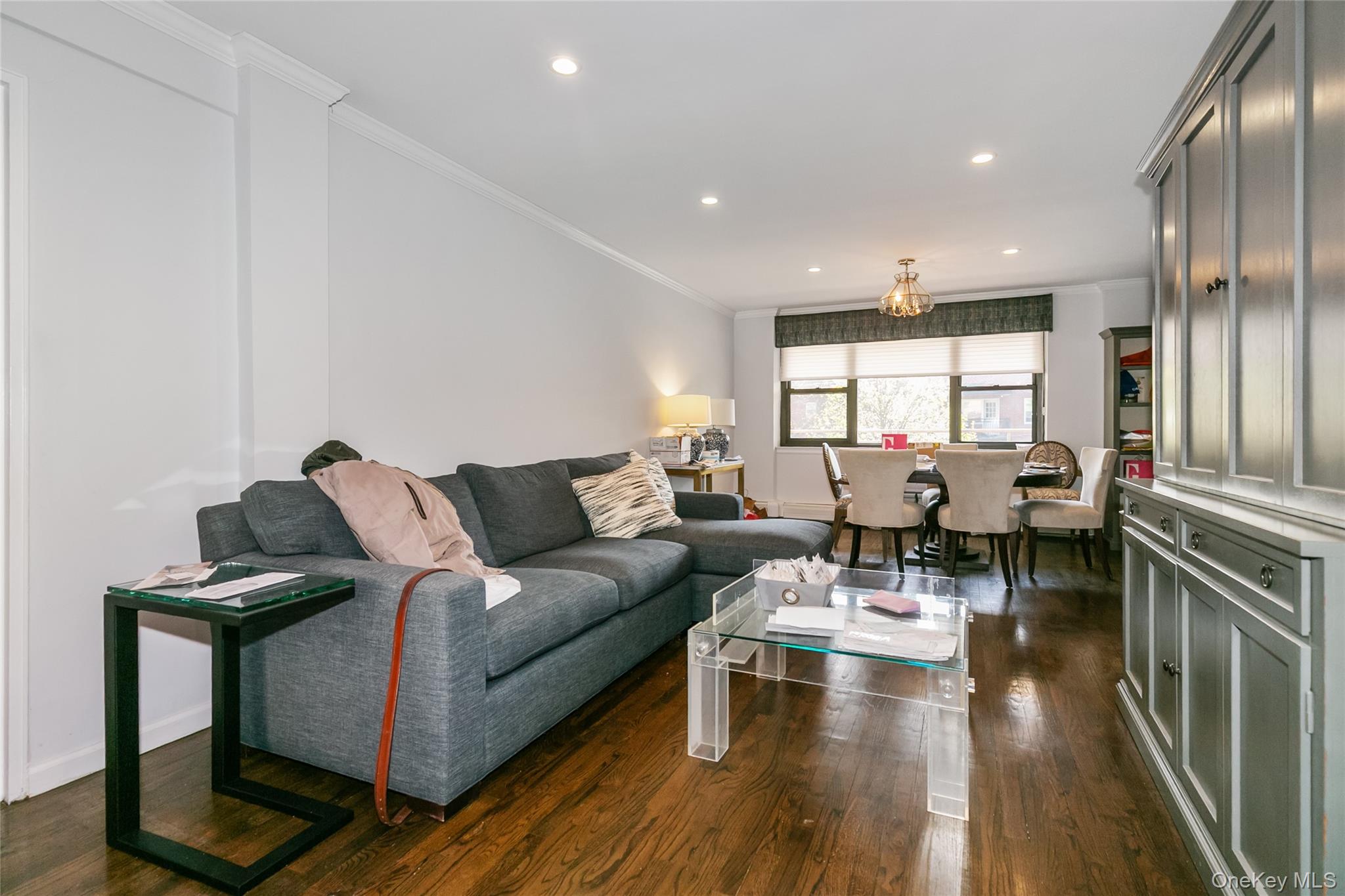 40 Stoner Avenue # 2F, Great Neck Plaza, NY 11021