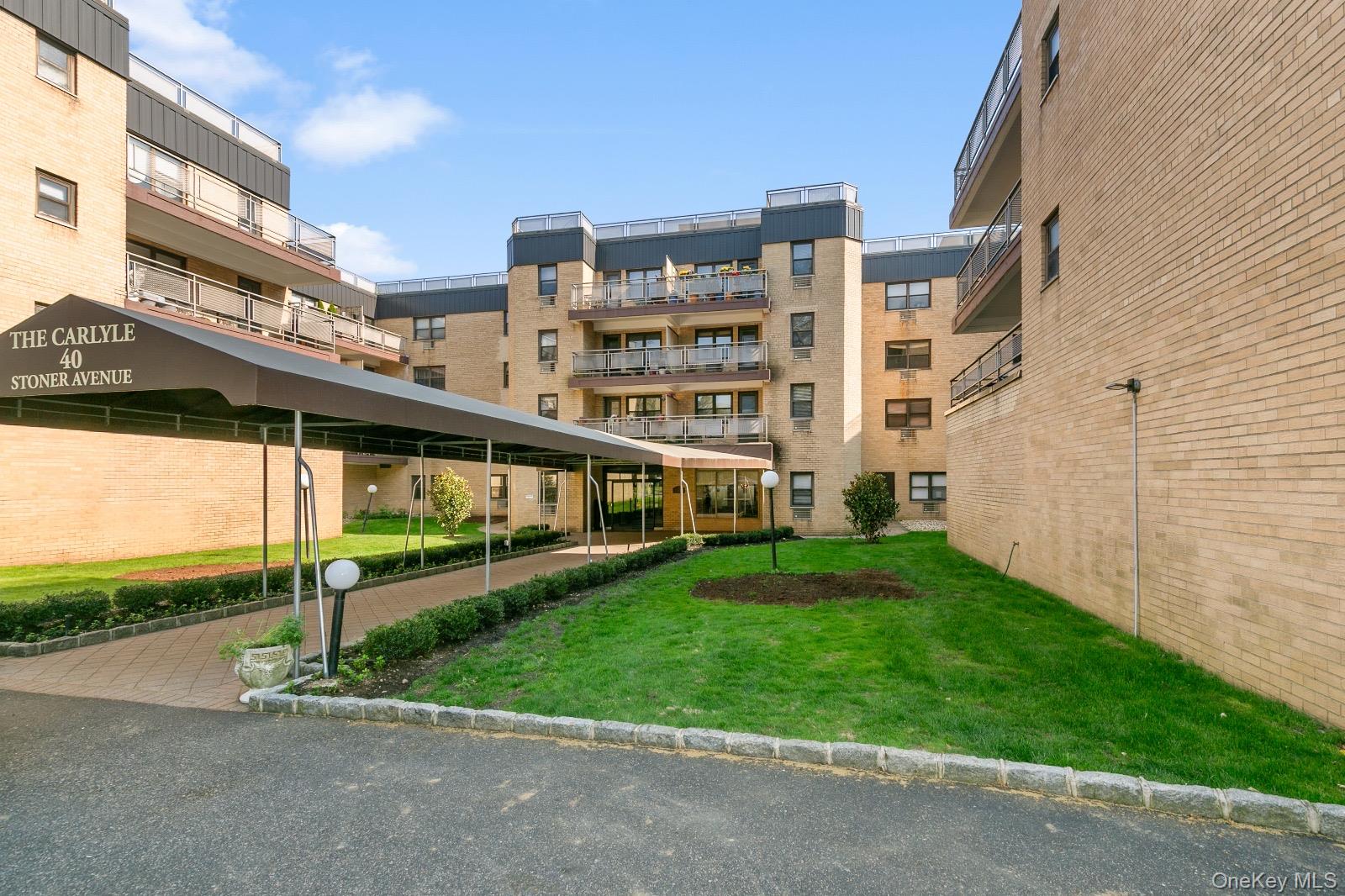 40 Stoner Avenue # 2F, Great Neck Plaza, NY 11021