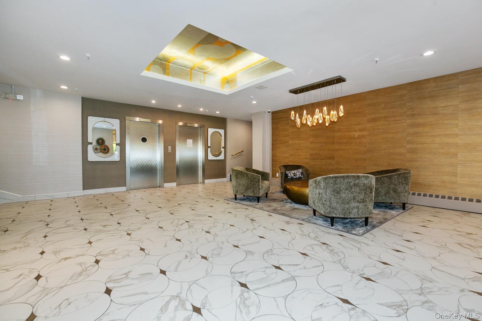 40 Stoner Avenue # 2F, Great Neck Plaza, NY 11021