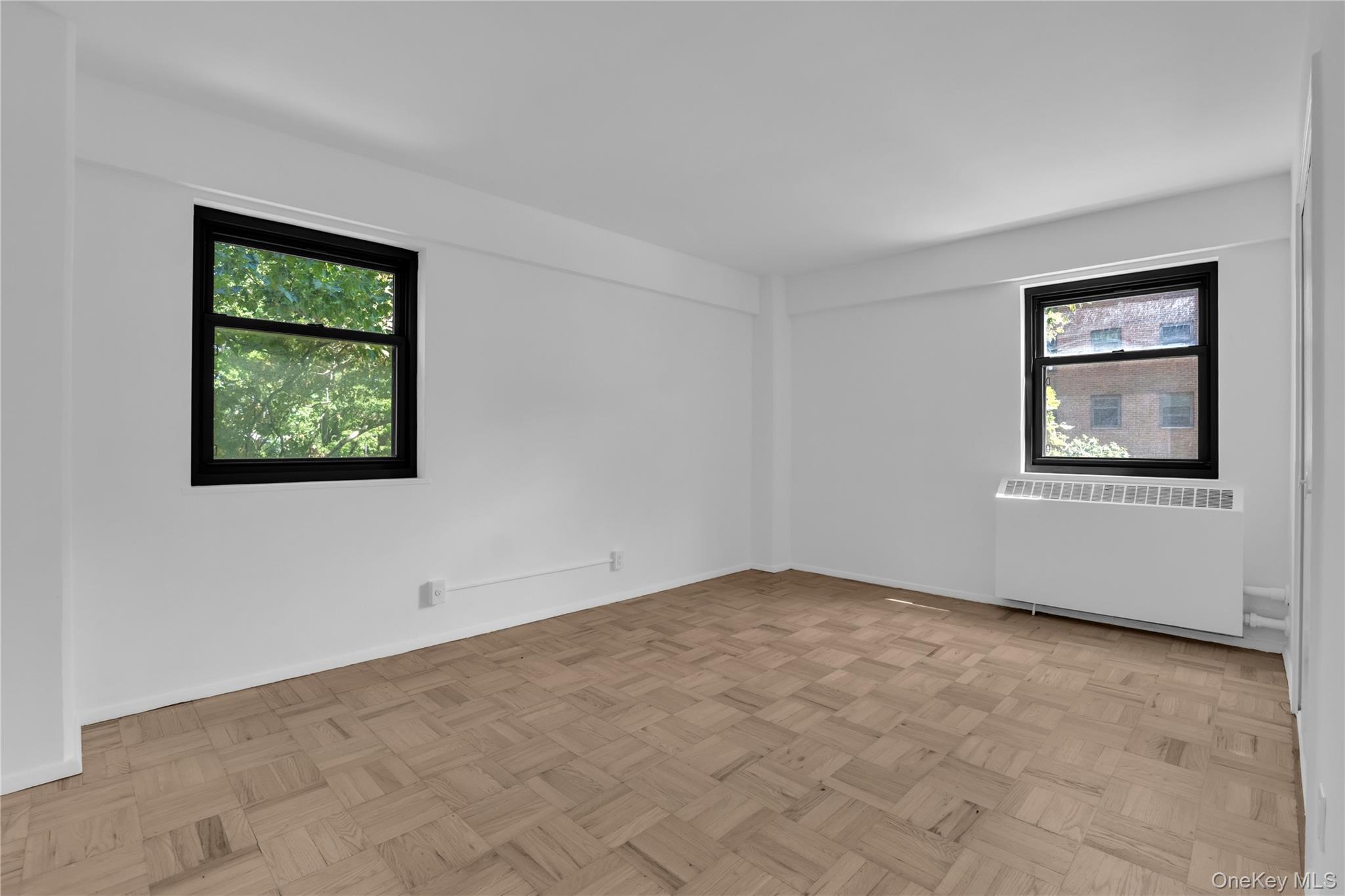 21-55 34th Ave # 3C, Astoria, NY 11106