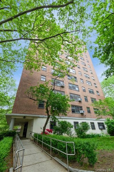 21-55 34th Ave # 3C, Astoria, NY 11106