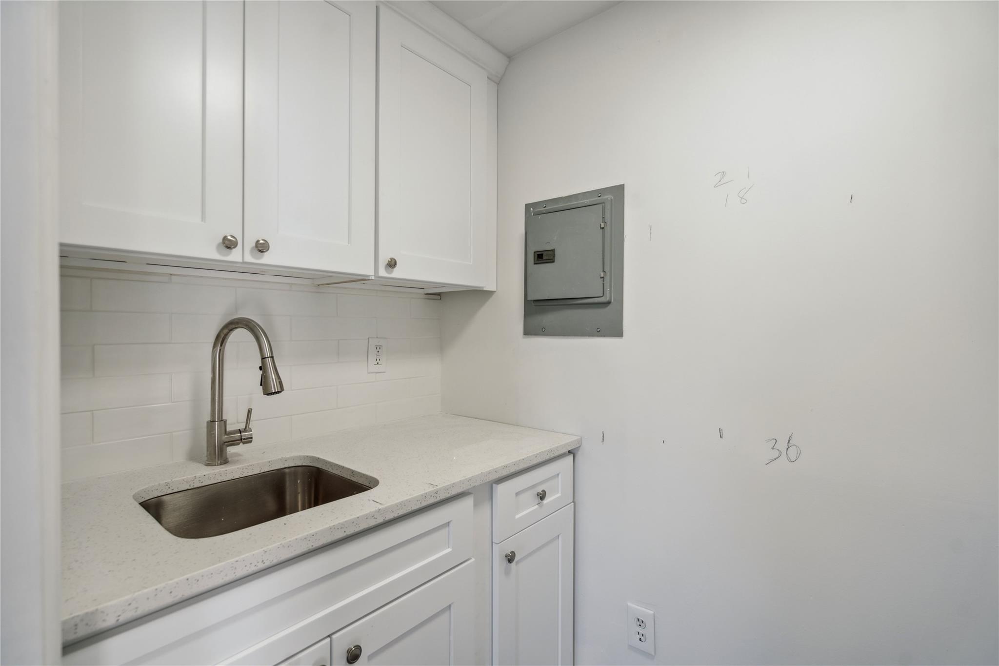 675 Walt Whitman Road, Melville, NY 11747