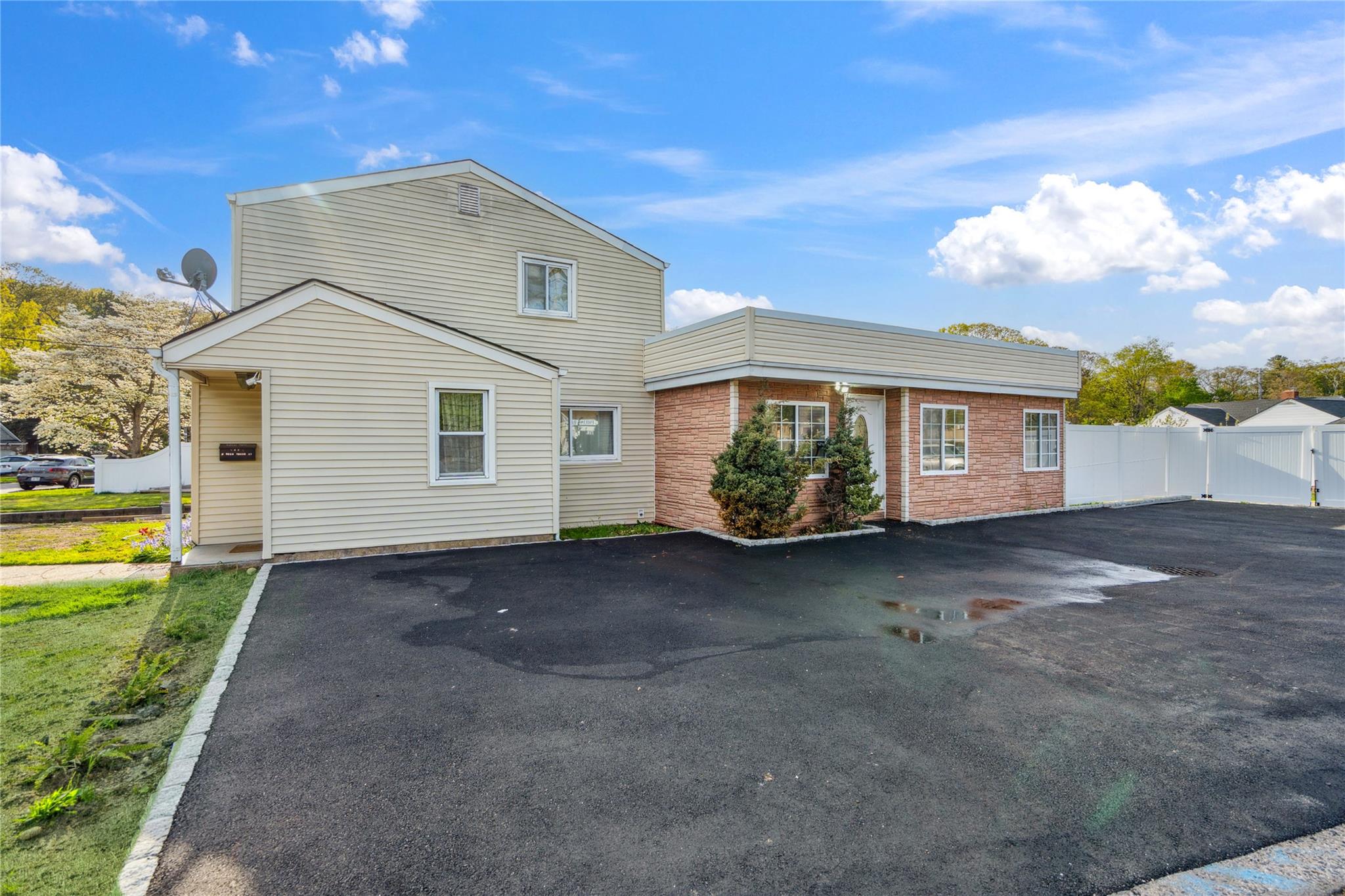 675 Walt Whitman Road, Melville, NY 11747