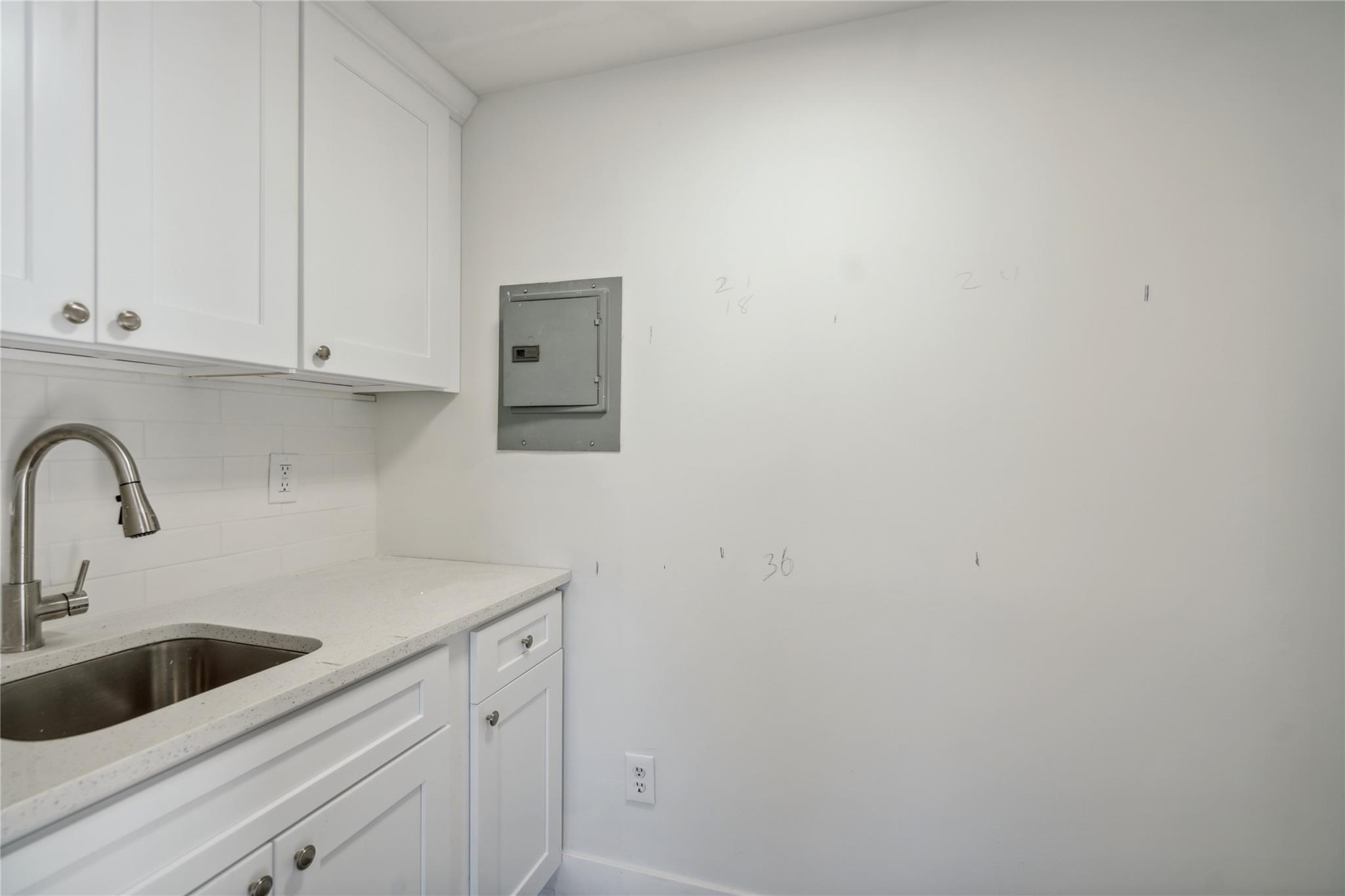 675 Walt Whitman Road, Melville, NY 11747