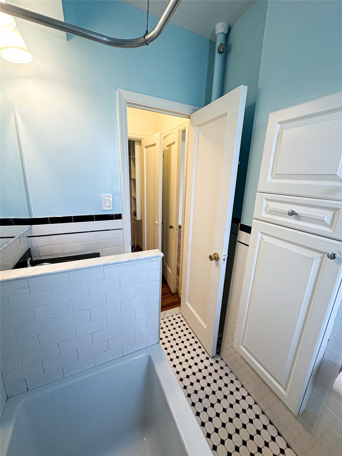 110-34 73rd Road # 6K, Forest Hills, NY 11375