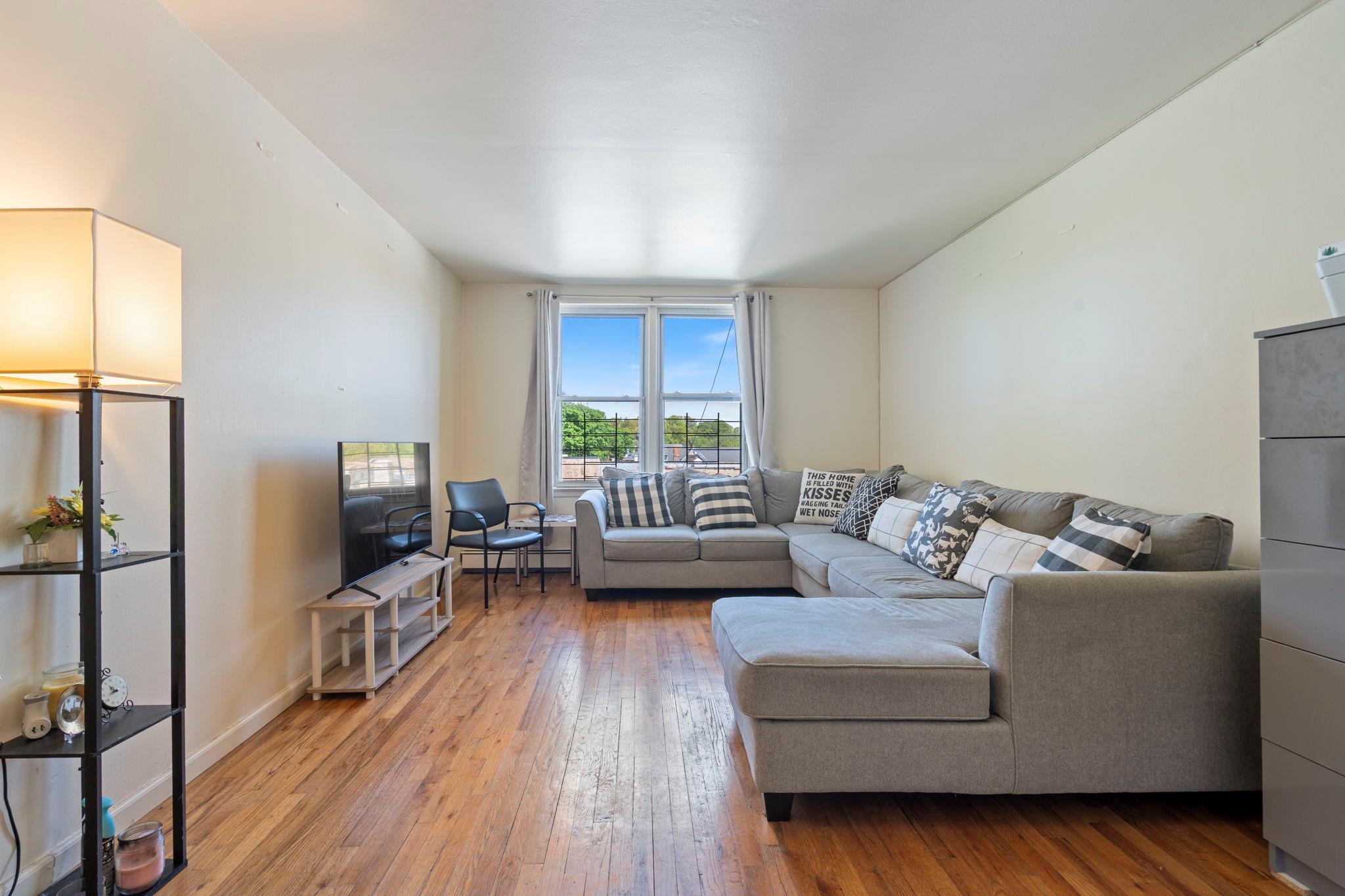 84-70 129th Street # 4W, Kew Gardens, NY 11415