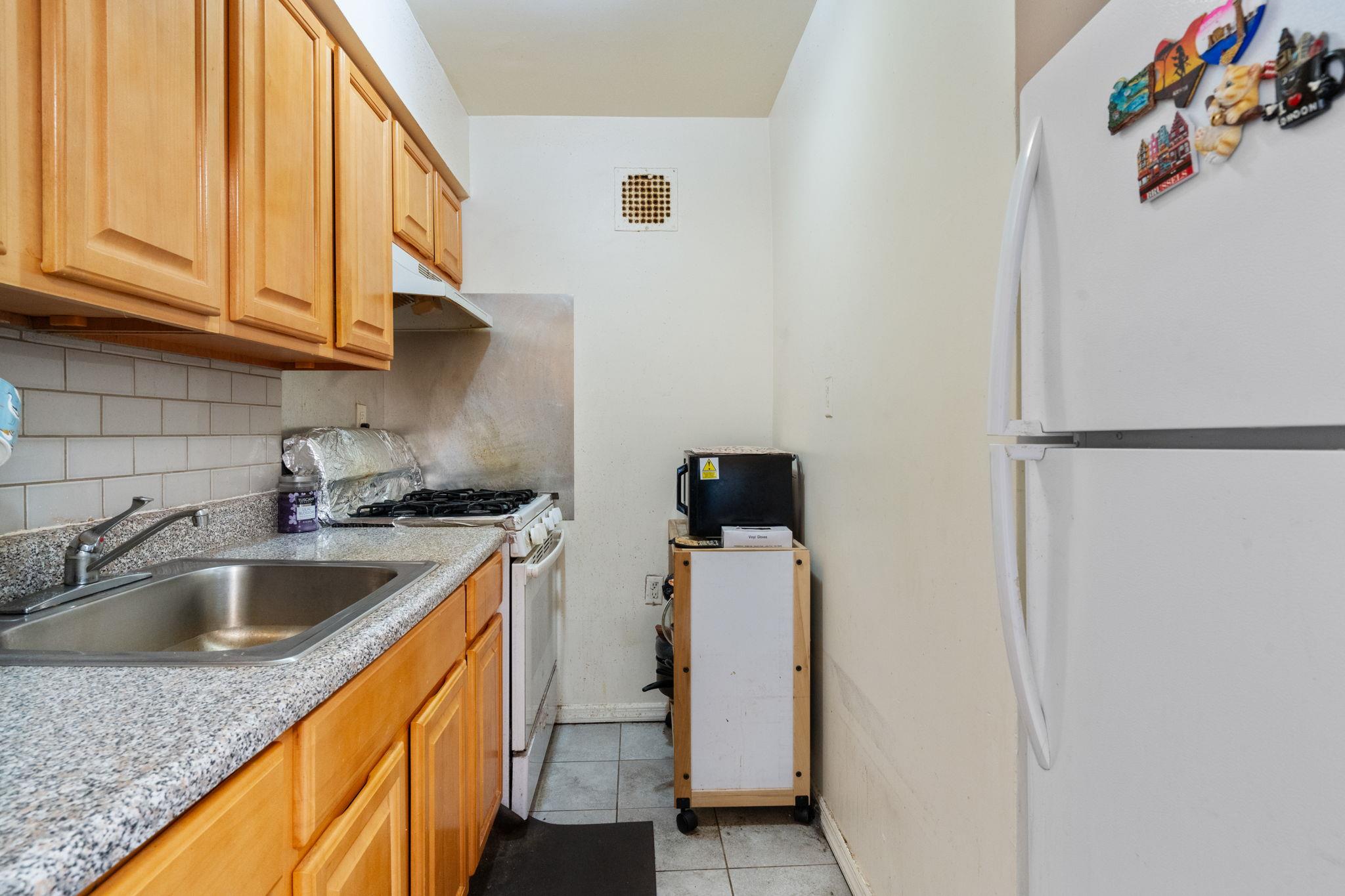 84-70 129th Street # 4W, Kew Gardens, NY 11415