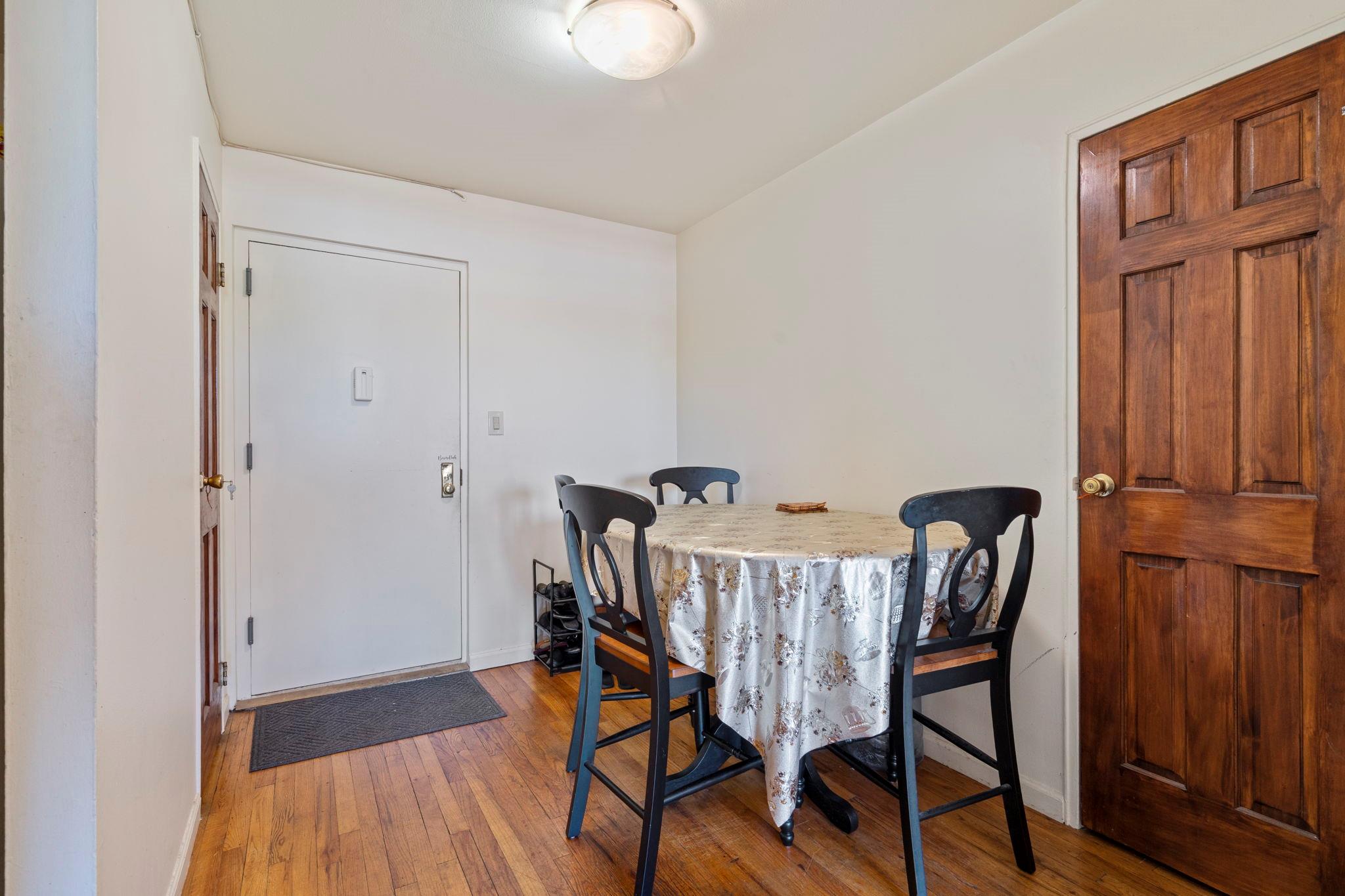 84-70 129th Street # 4W, Kew Gardens, NY 11415