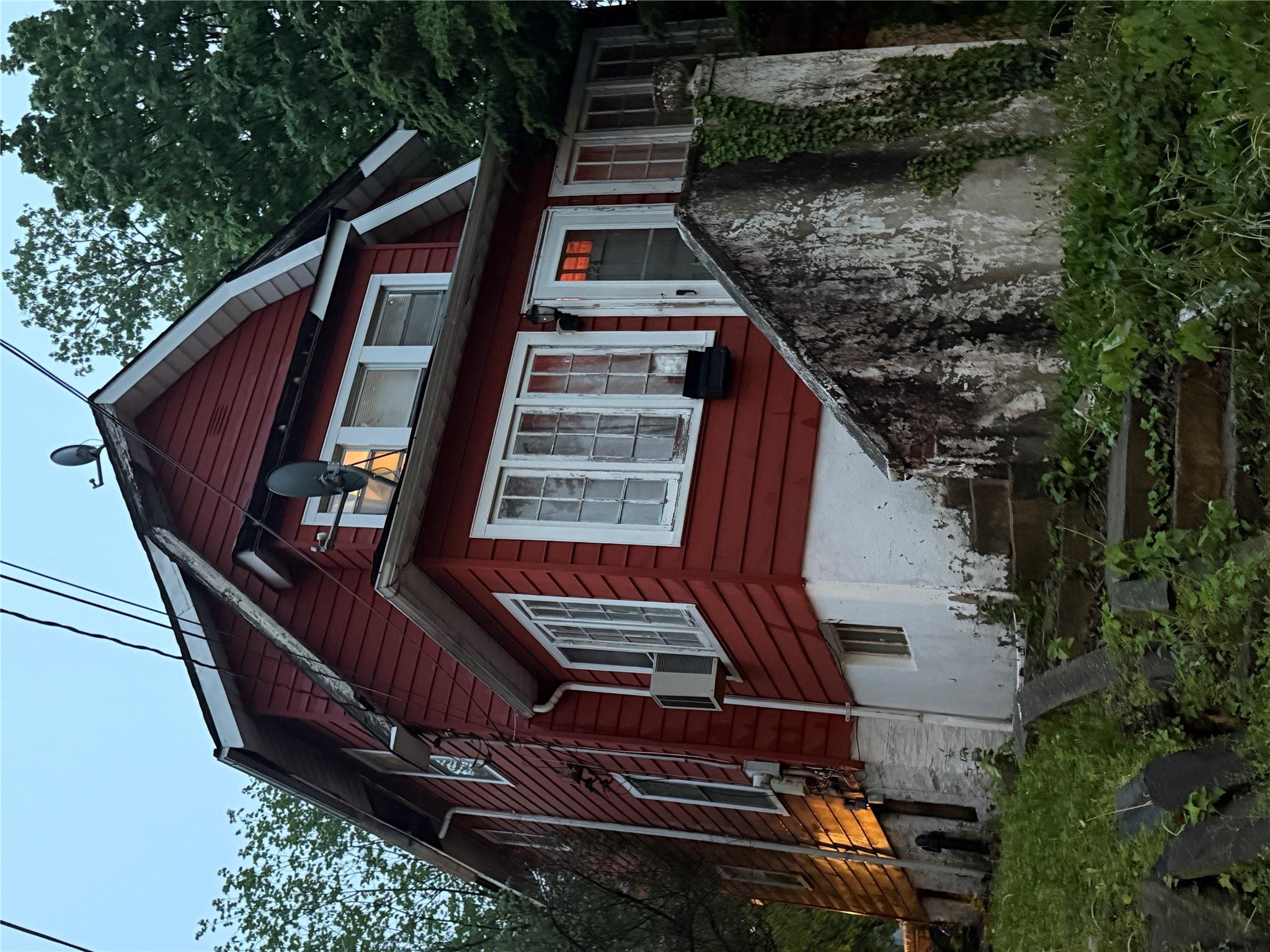 724 S 4th Avenue, Mount Vernon, NY 10550