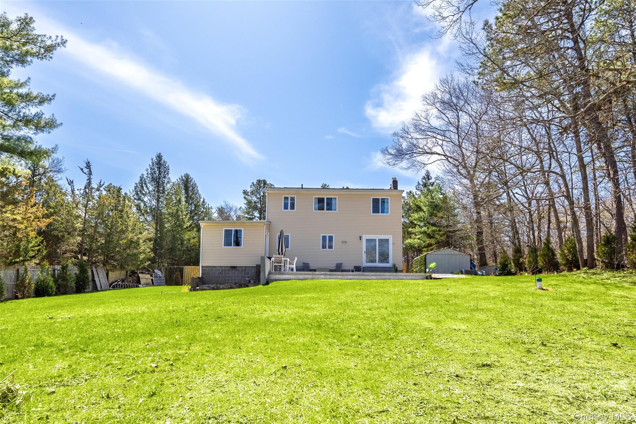 371 S River Road, Calverton, NY 11933