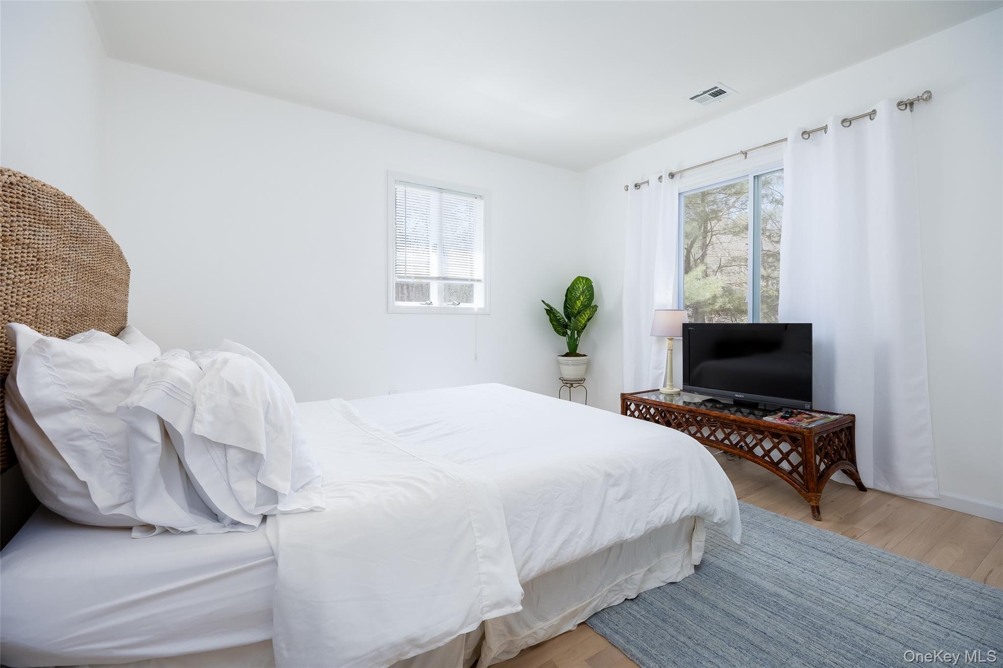 371 S River Road, Calverton, NY 11933