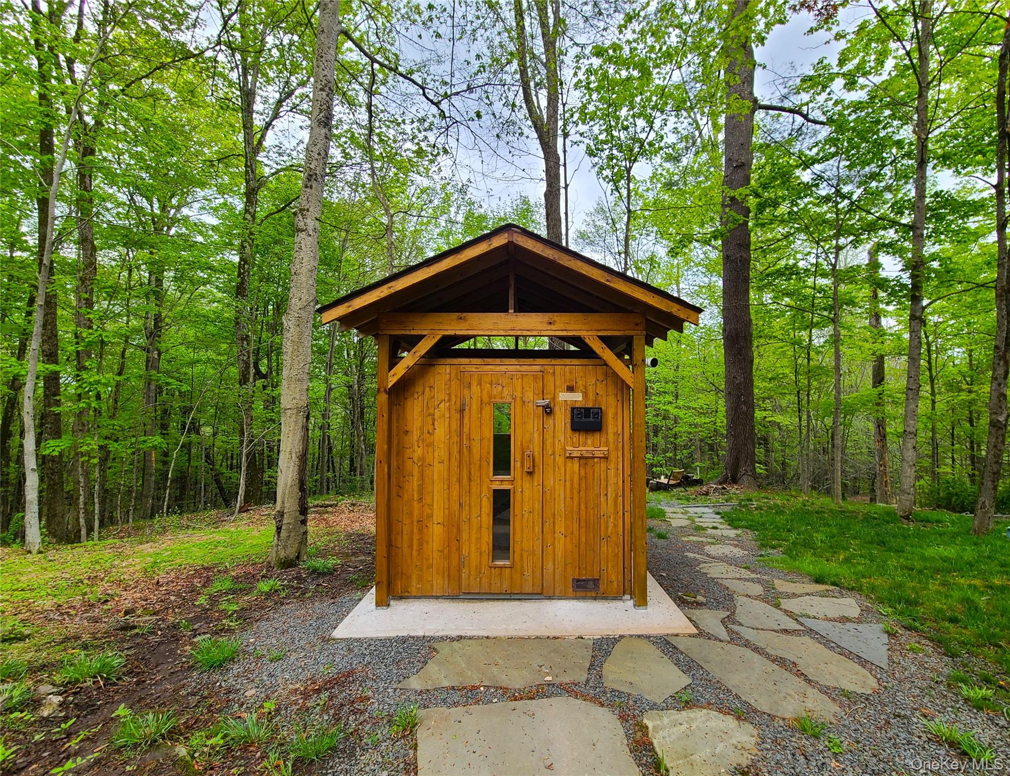 112 E Thompson Place, Smallwood, NY 12778