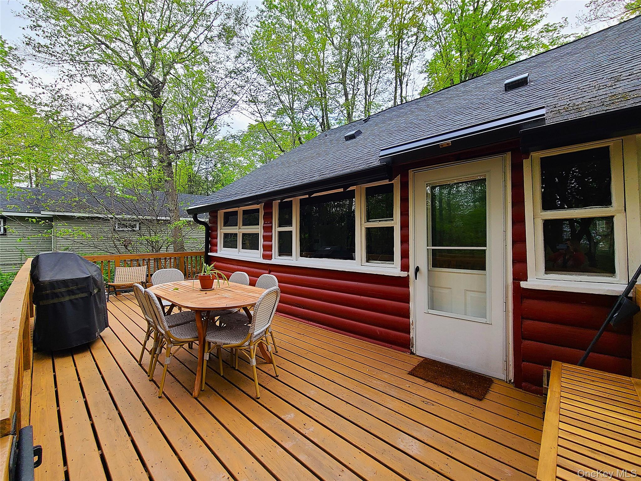 112 E Thompson Place, Smallwood, NY 12778