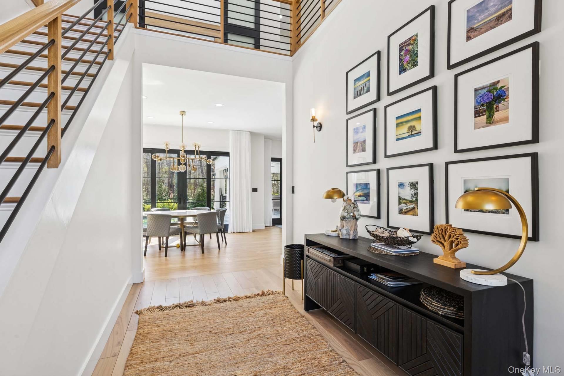 14 Oak Grove Road, Southampton, NY 11968