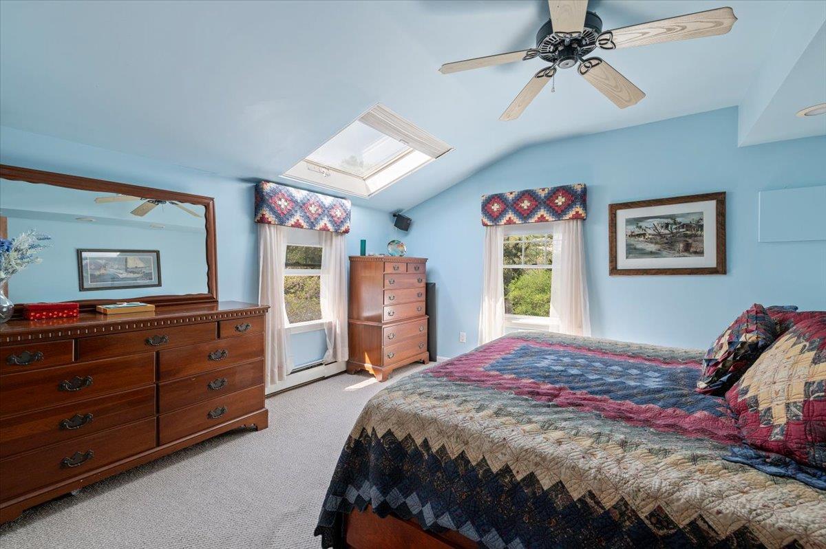 22 Stratford Avenue, Greenlawn, NY 11740