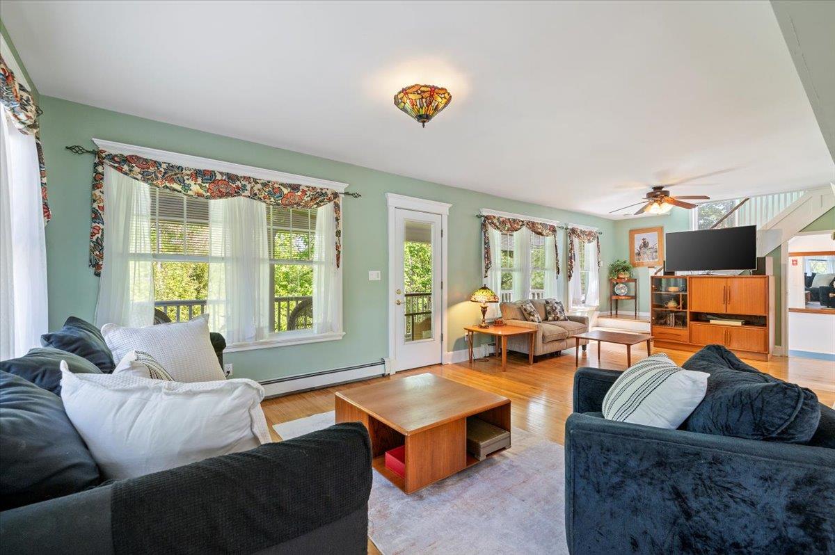 22 Stratford Avenue, Greenlawn, NY 11740