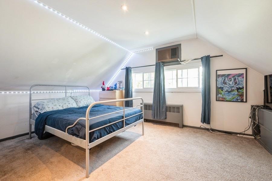 59 Springtime Ln S, Levittown, NY 11756