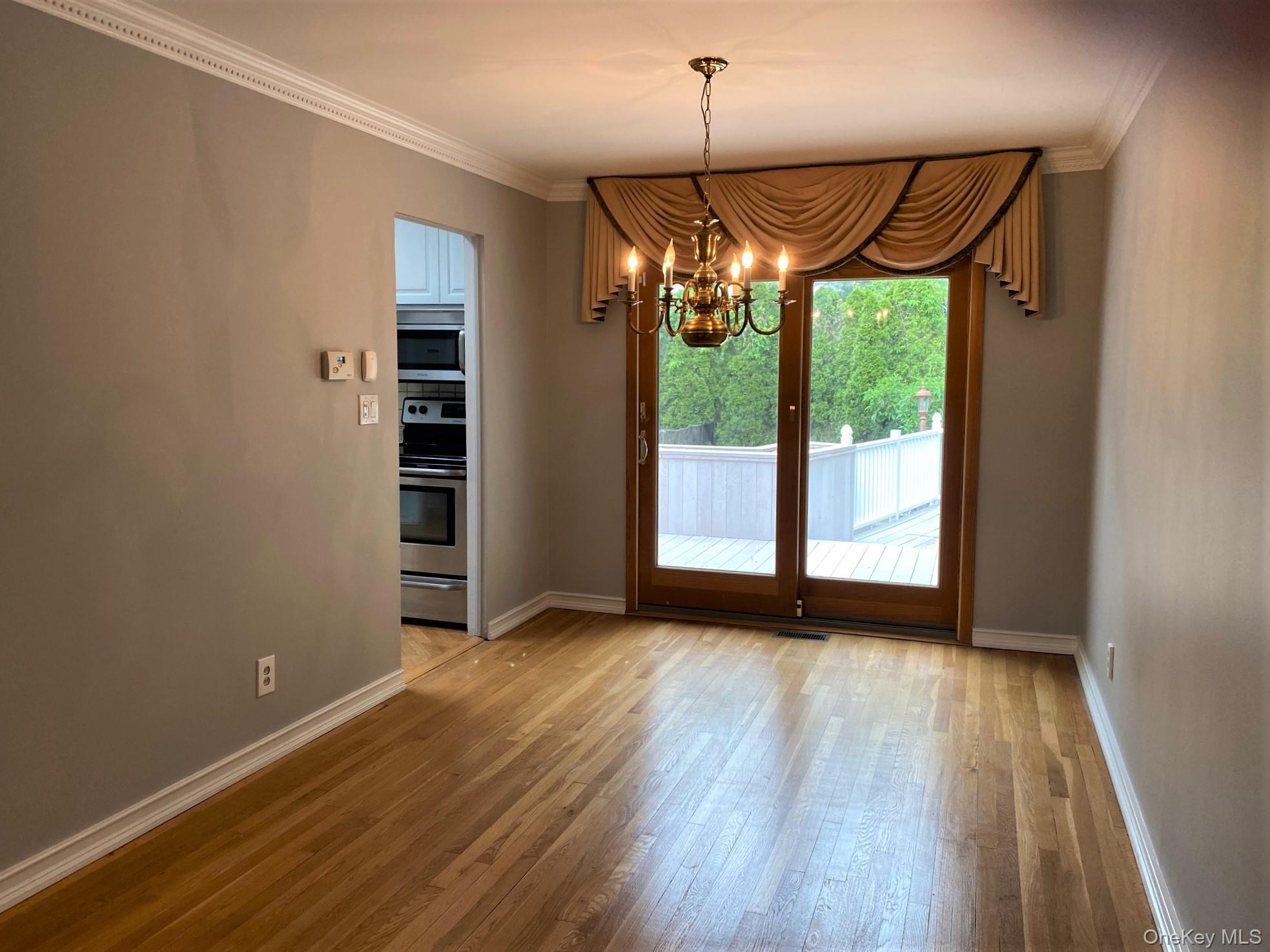 23 Duncan Lane, Huntington, NY 11743