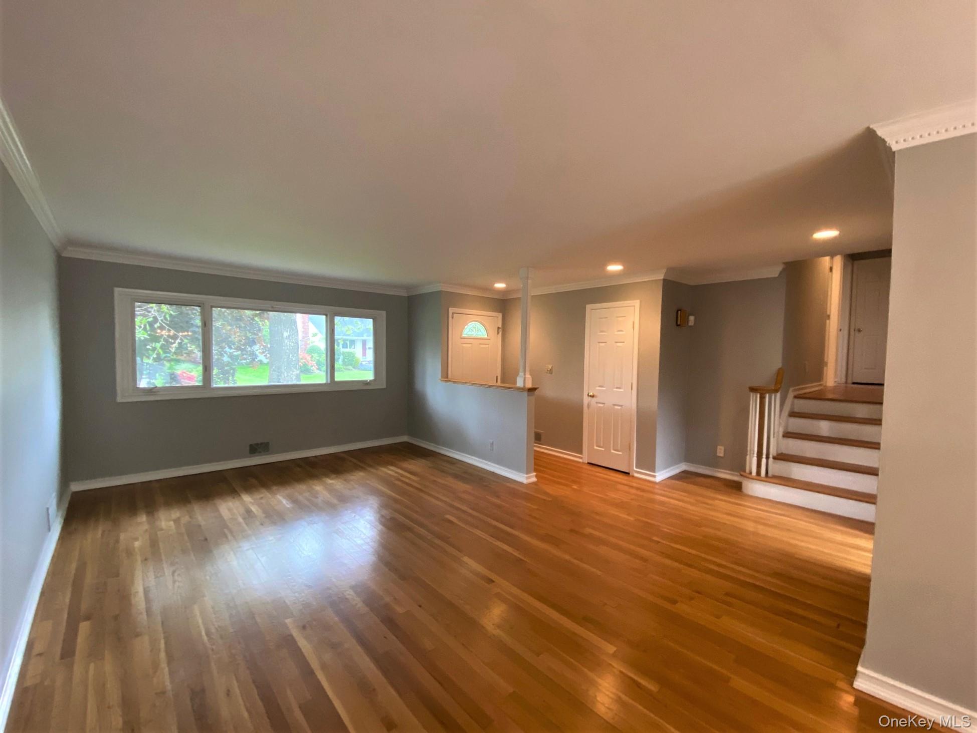 23 Duncan Lane, Huntington, NY 11743