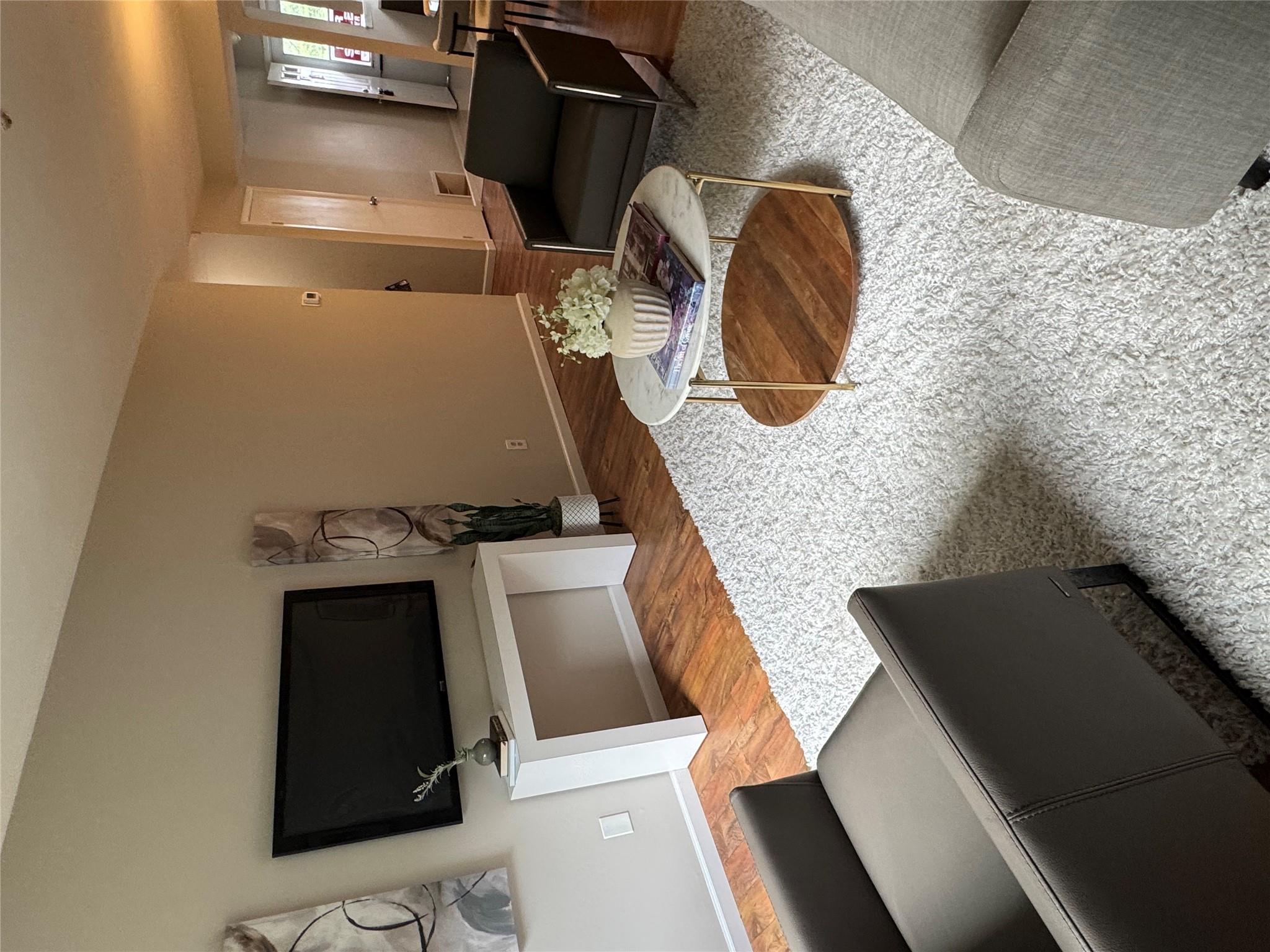 163 Pointe Cir N # 163, Coram, NY 11727