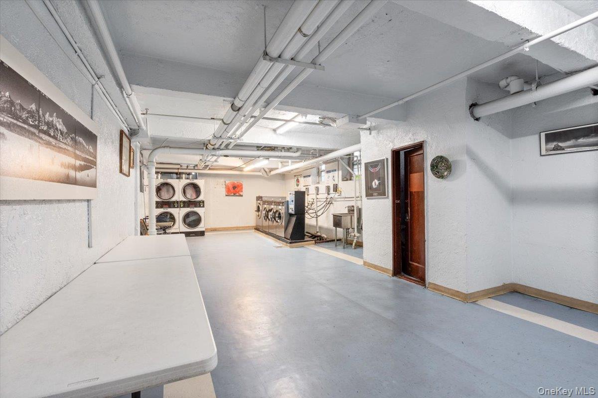 13909 84th Drive # 308, Briarwood, NY 11435