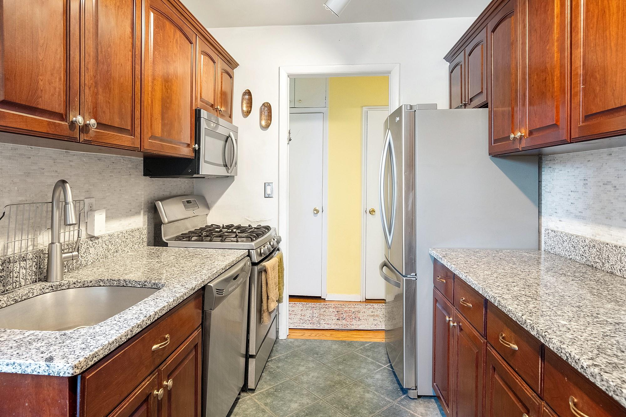 2711 Henry Hudson Parkway # 5A, Bronx, NY 10463