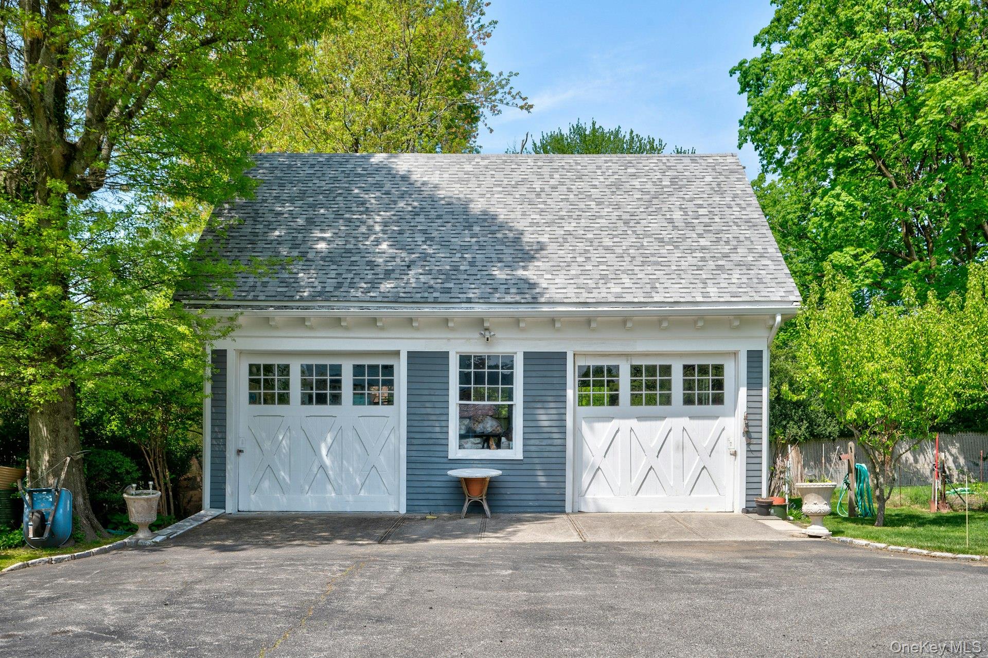 89 Duck Pond Road, Glen Cove, NY 11542