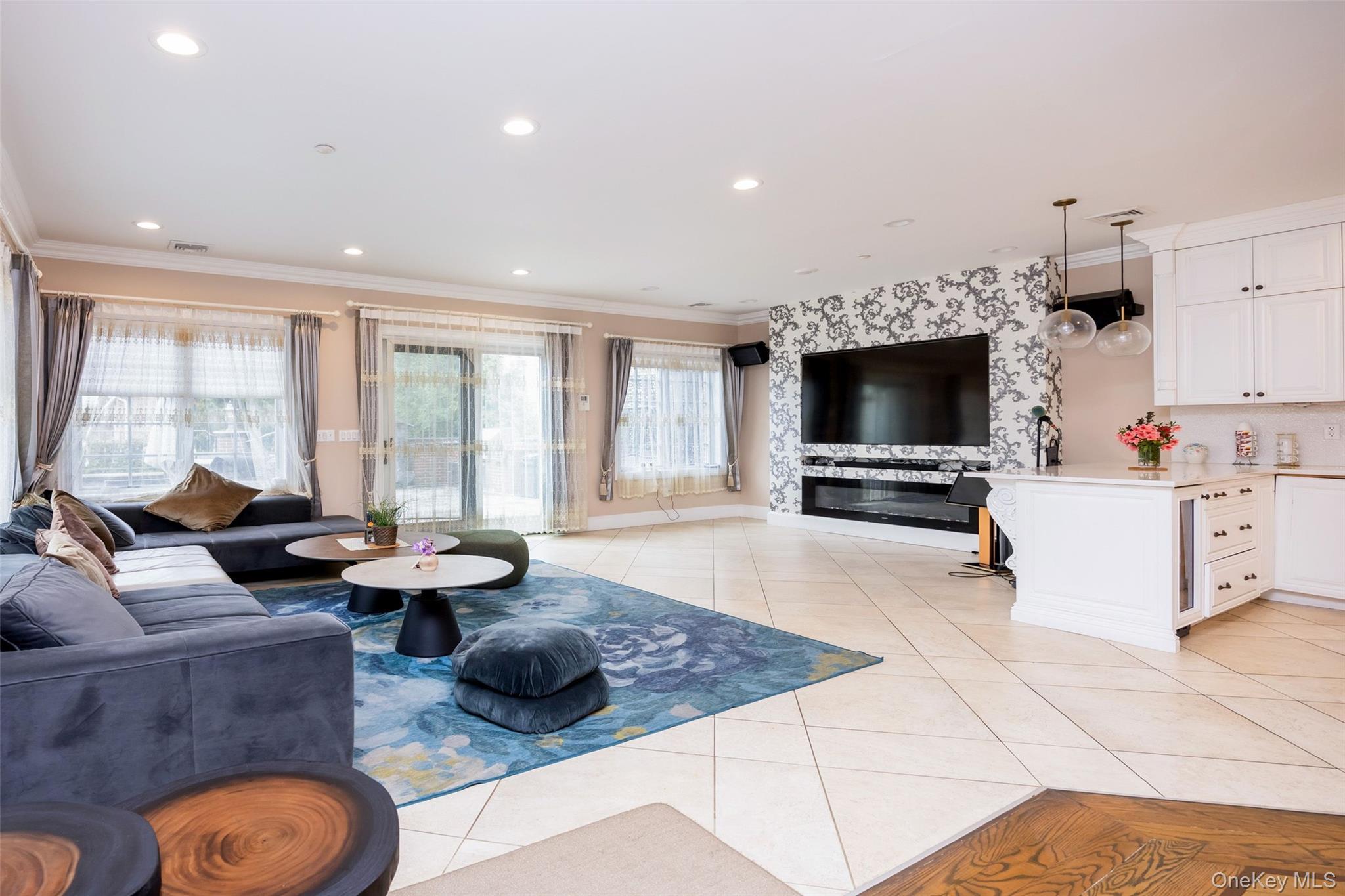 150-50 6th Avenue, Whitestone, NY 11357