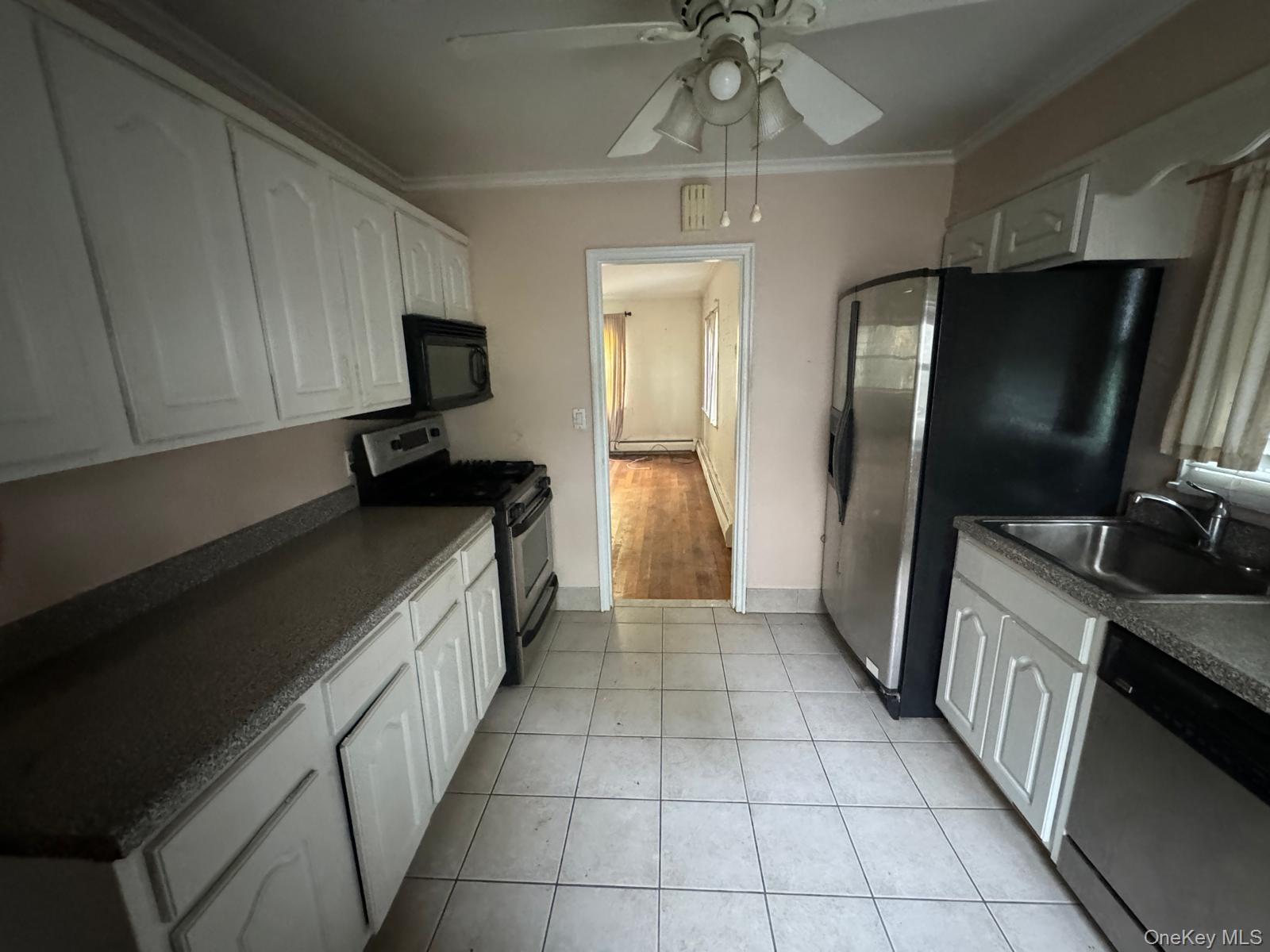 548 S 10th Avenue, Mount Vernon, NY 10550