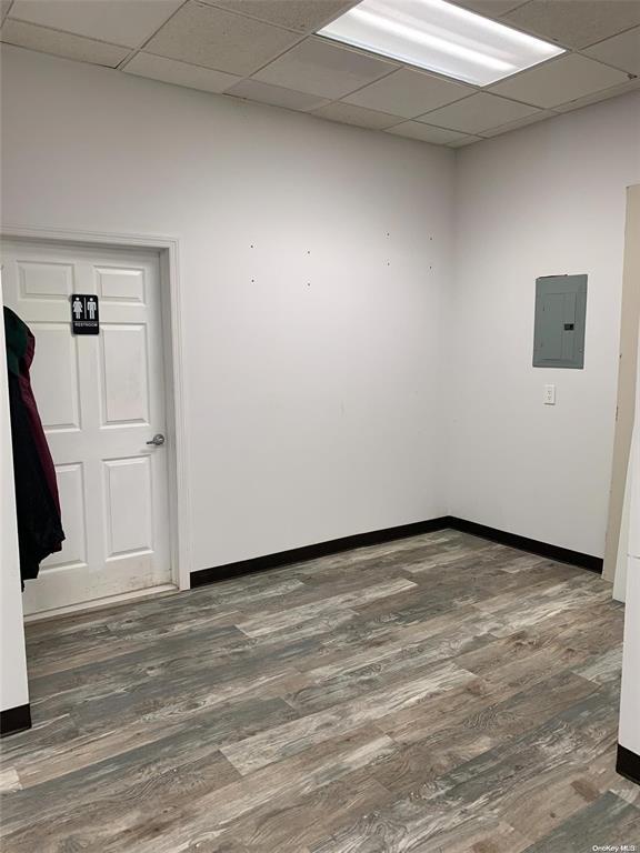 15 E Deer Park Road, Dix Hills, NY 11746