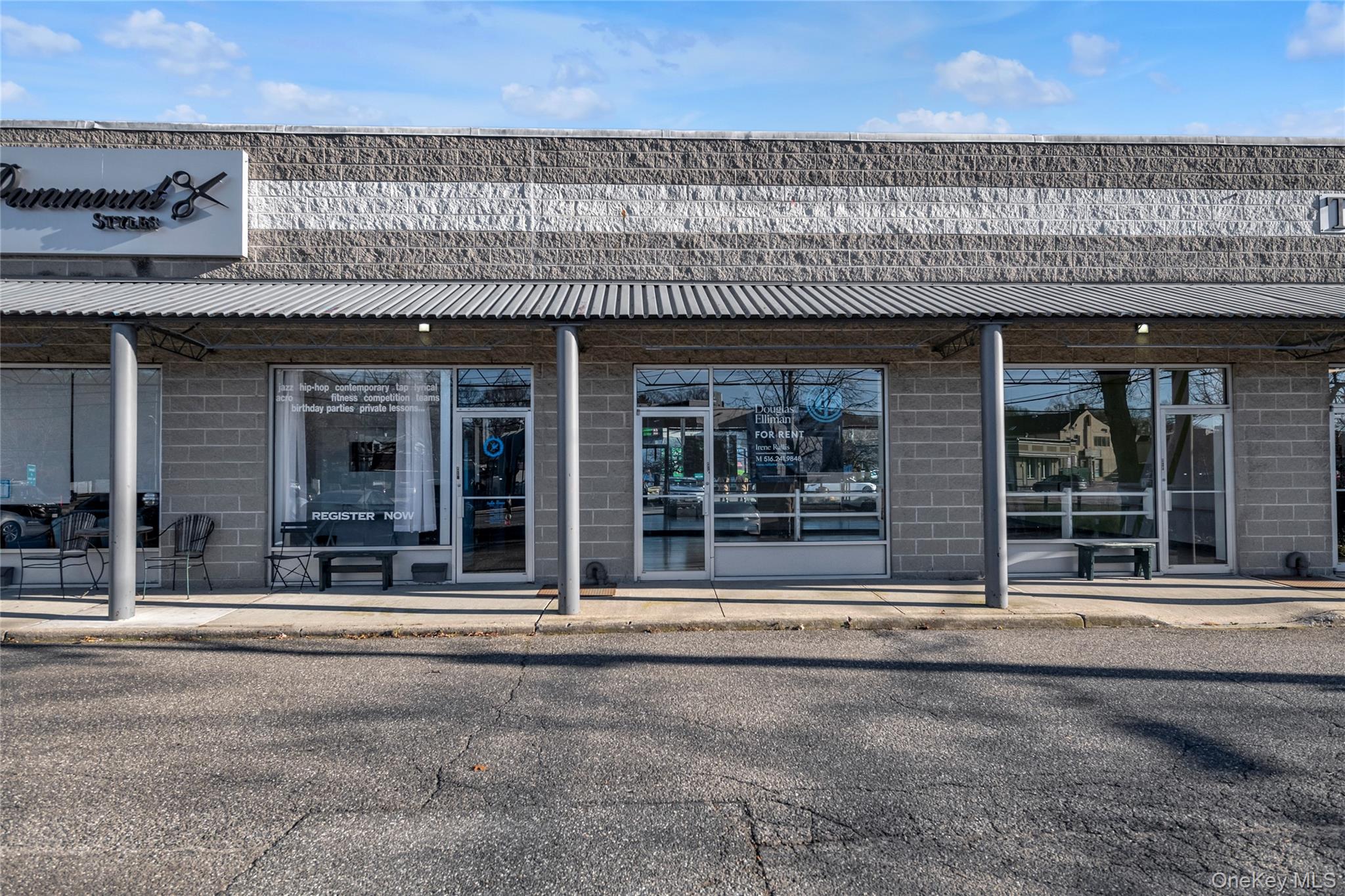 15 E Deer Park Road, Dix Hills, NY 11746